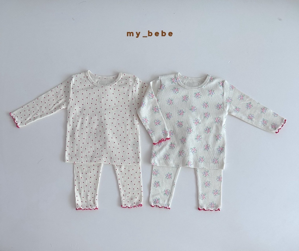 正韓秋Mybebe 愛心碎花家居套裝