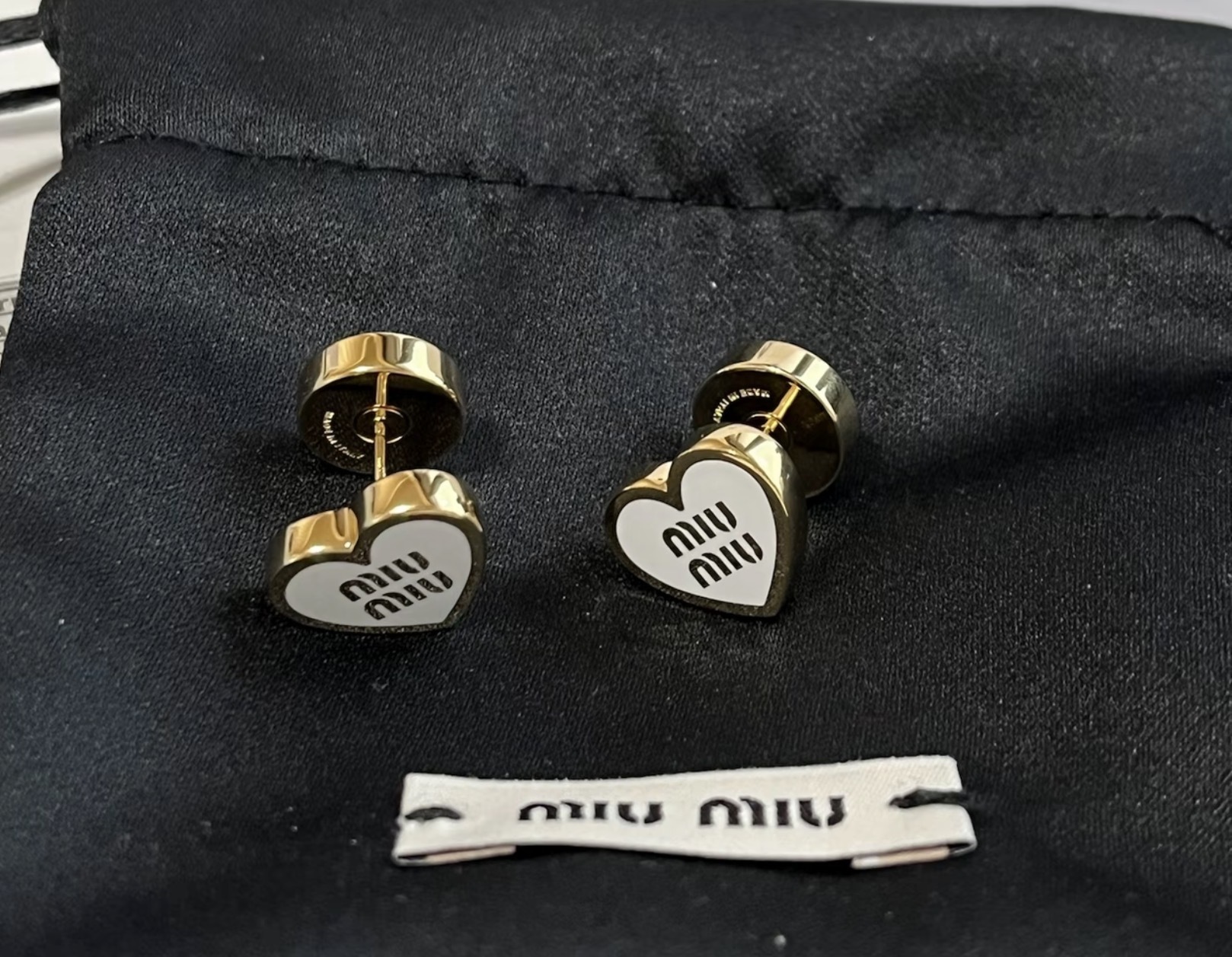 Miu Miu Metal Heart Earrings 白色 心形耳環