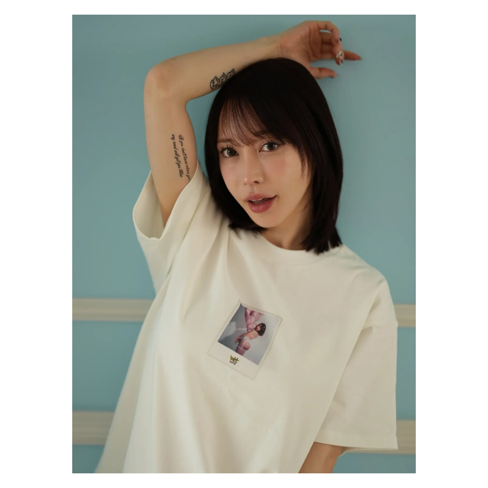 七瀬アリス 七瀨愛麗絲 《夢幻抓拍》TEE