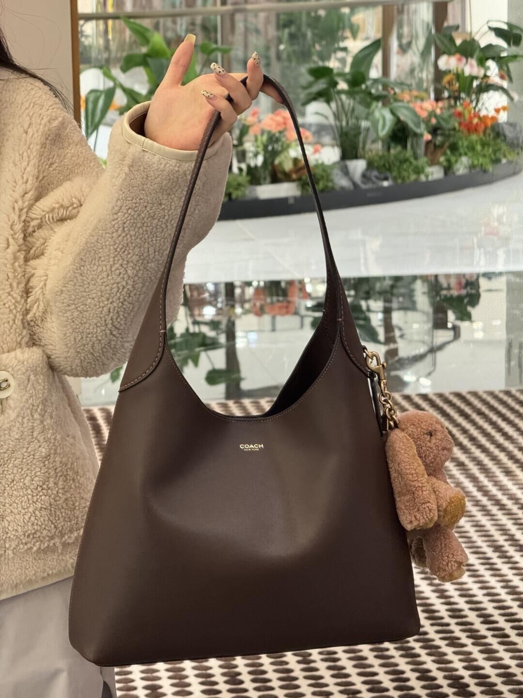 【預購】COACH H080102 Brooklyn 39 單肩包 (深啡色)