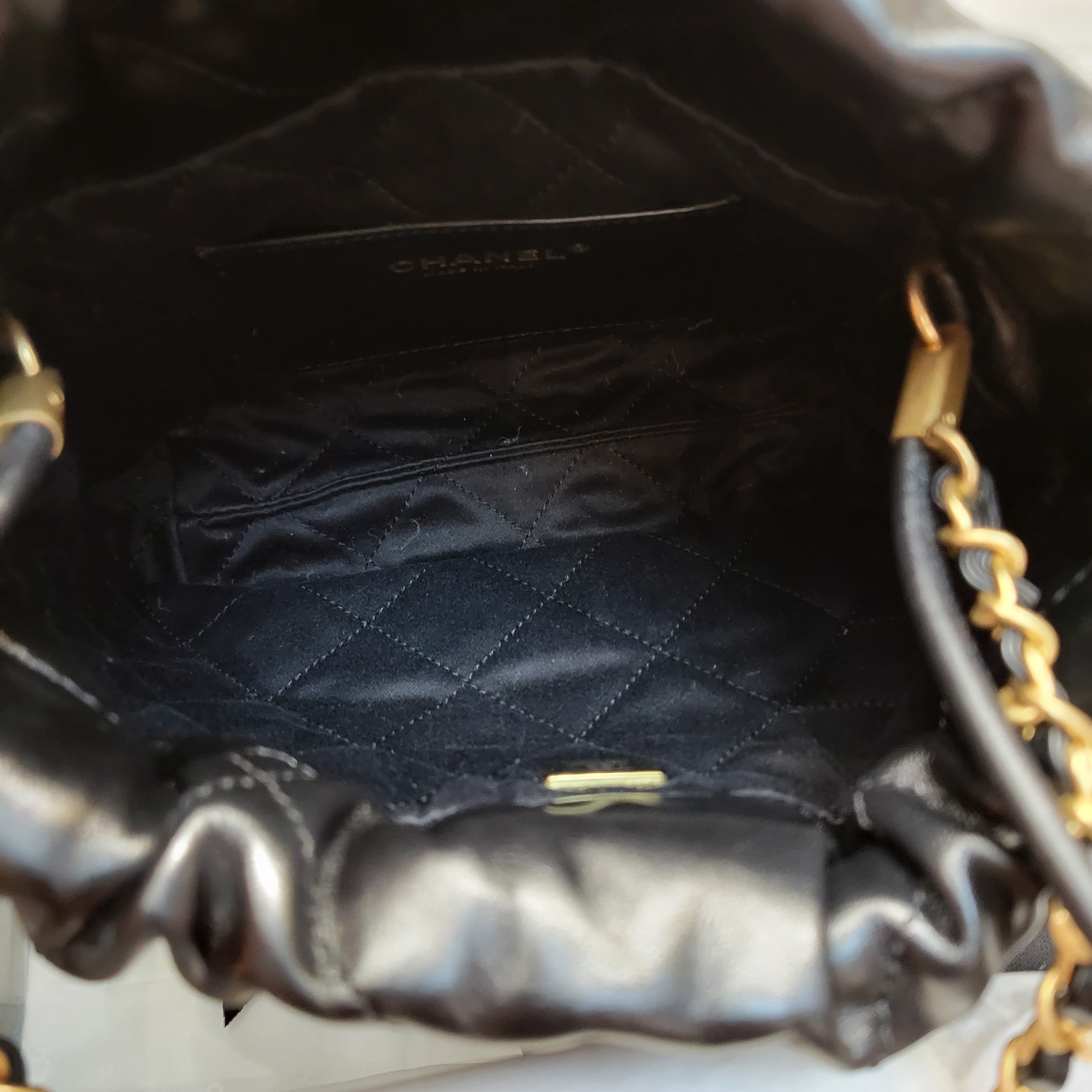 UNUSED Chanel AS3980 22 mini bag black gold 黑金