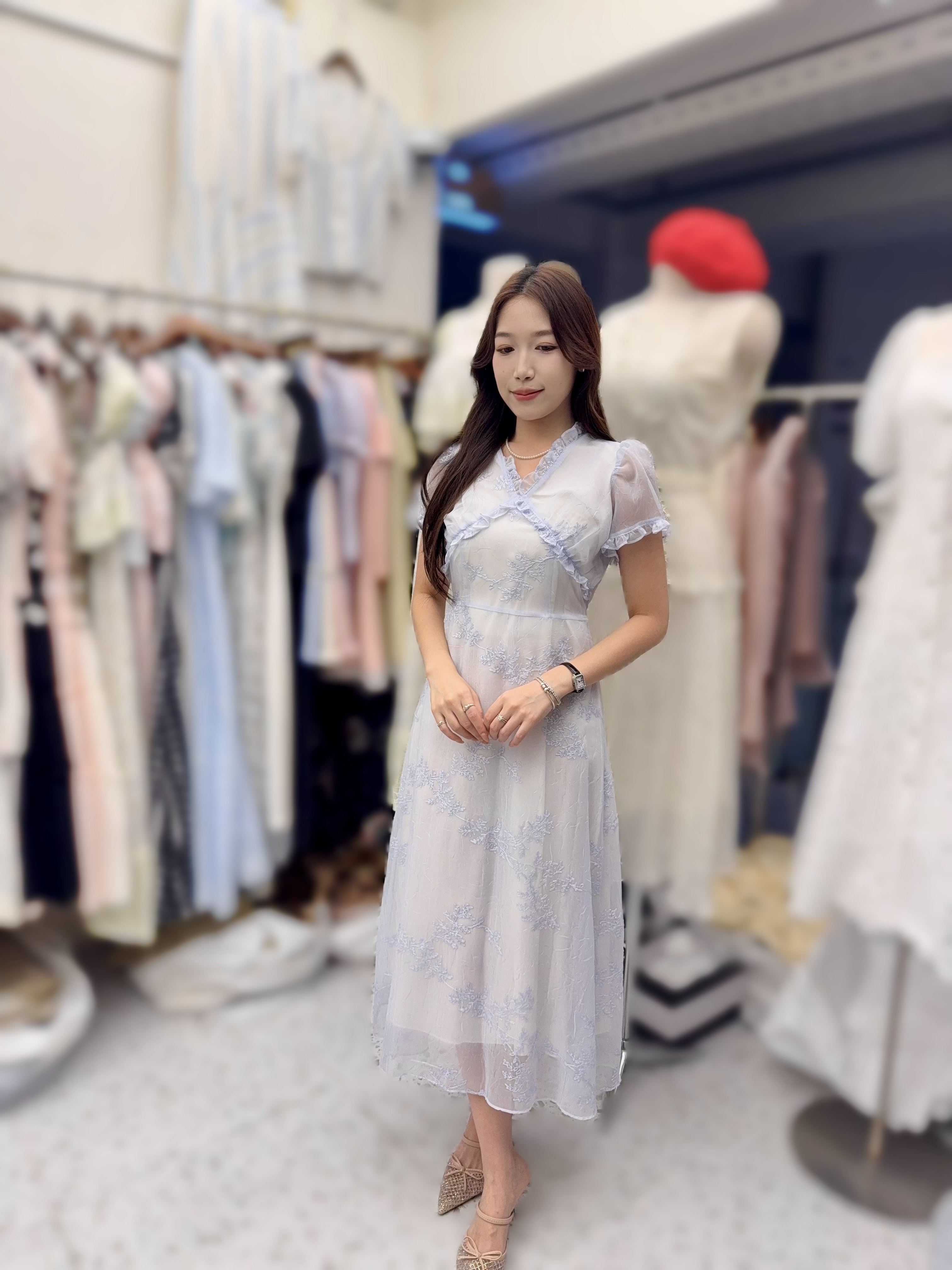 CT50   高貴刺繡連身裙 S:胸40  腰29 hip40 長47 / M:胸42  腰31  hip42  長47  $969 童你同款