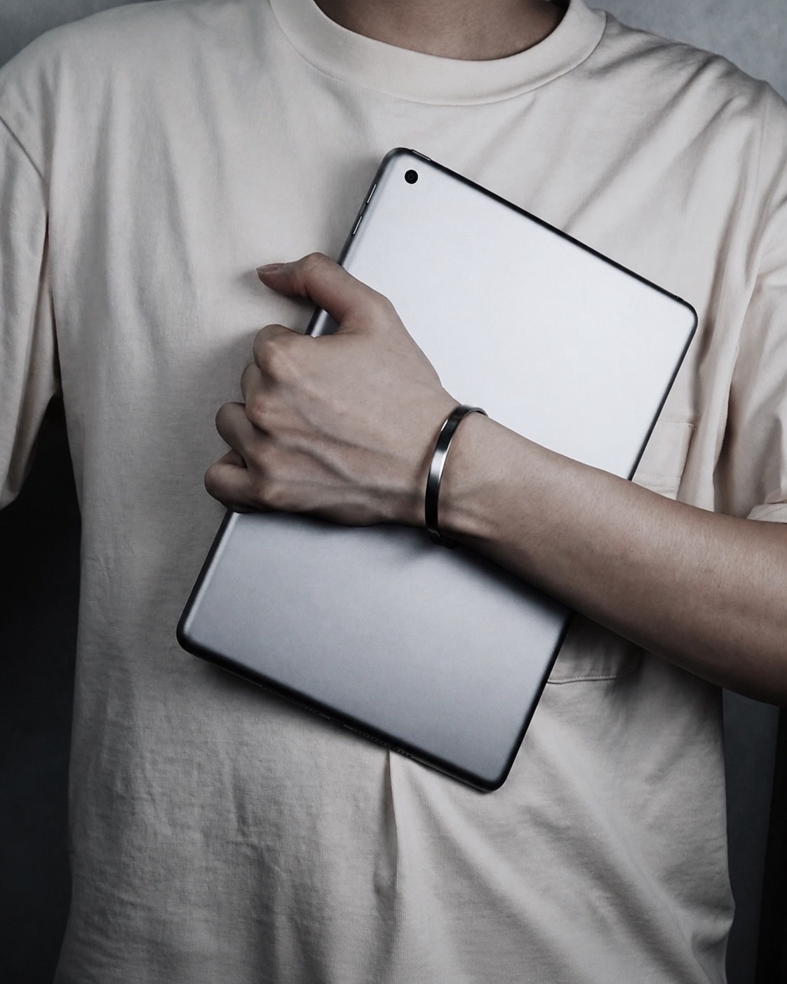 ESSENTIAL PIECES｜精鋼手鐲
