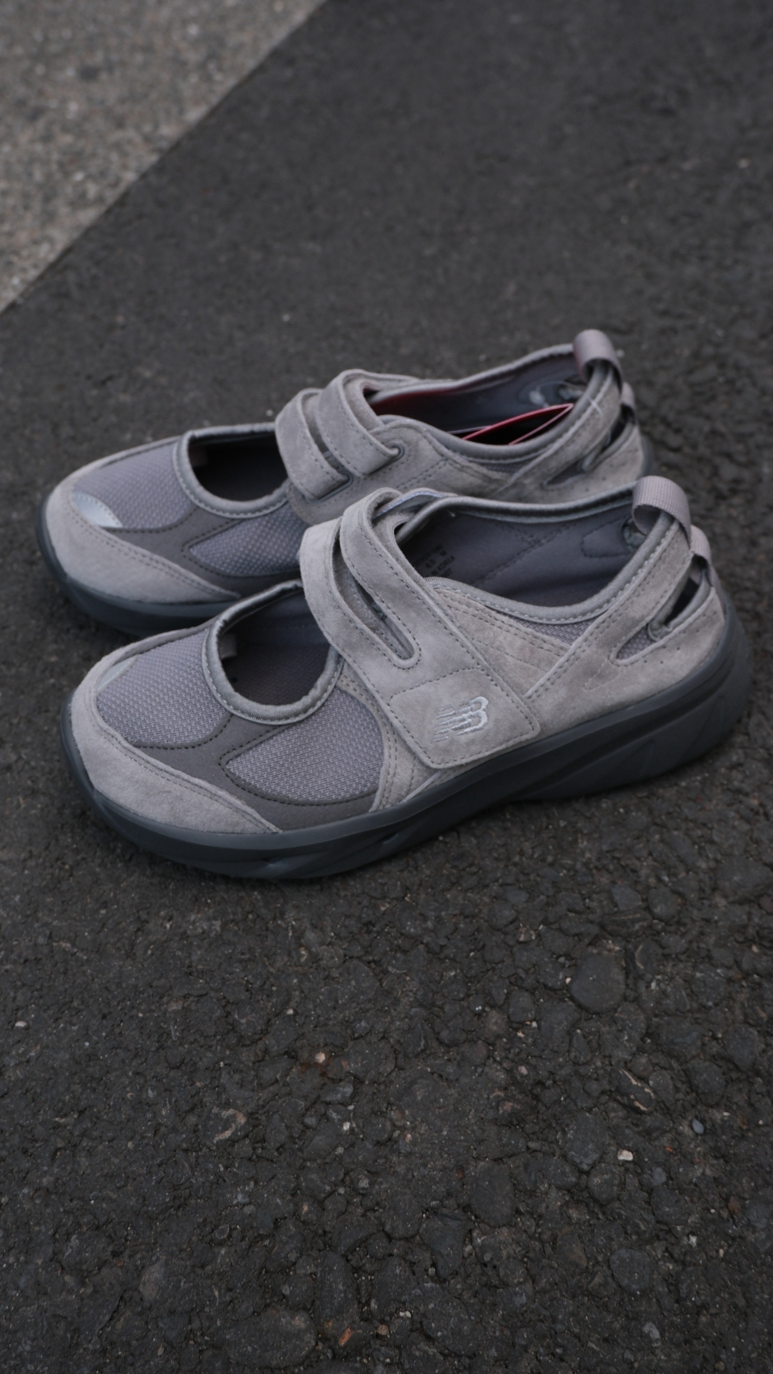 New balance breeze 瑪麗珍鞋 魔鬼氈 元祖灰 女鞋 最後現貨 sd2203gy