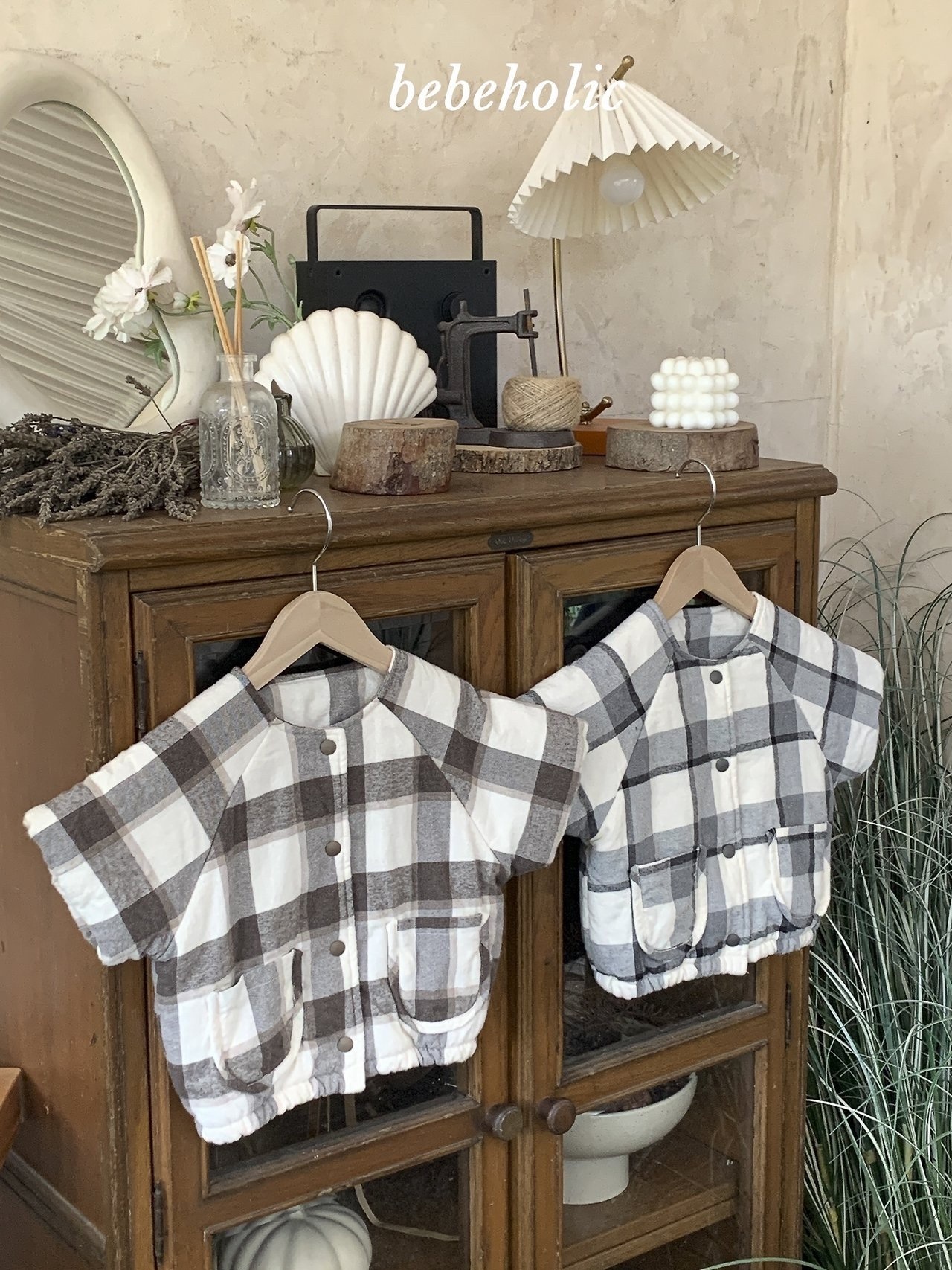 BEBE HOLIC Check Jumper