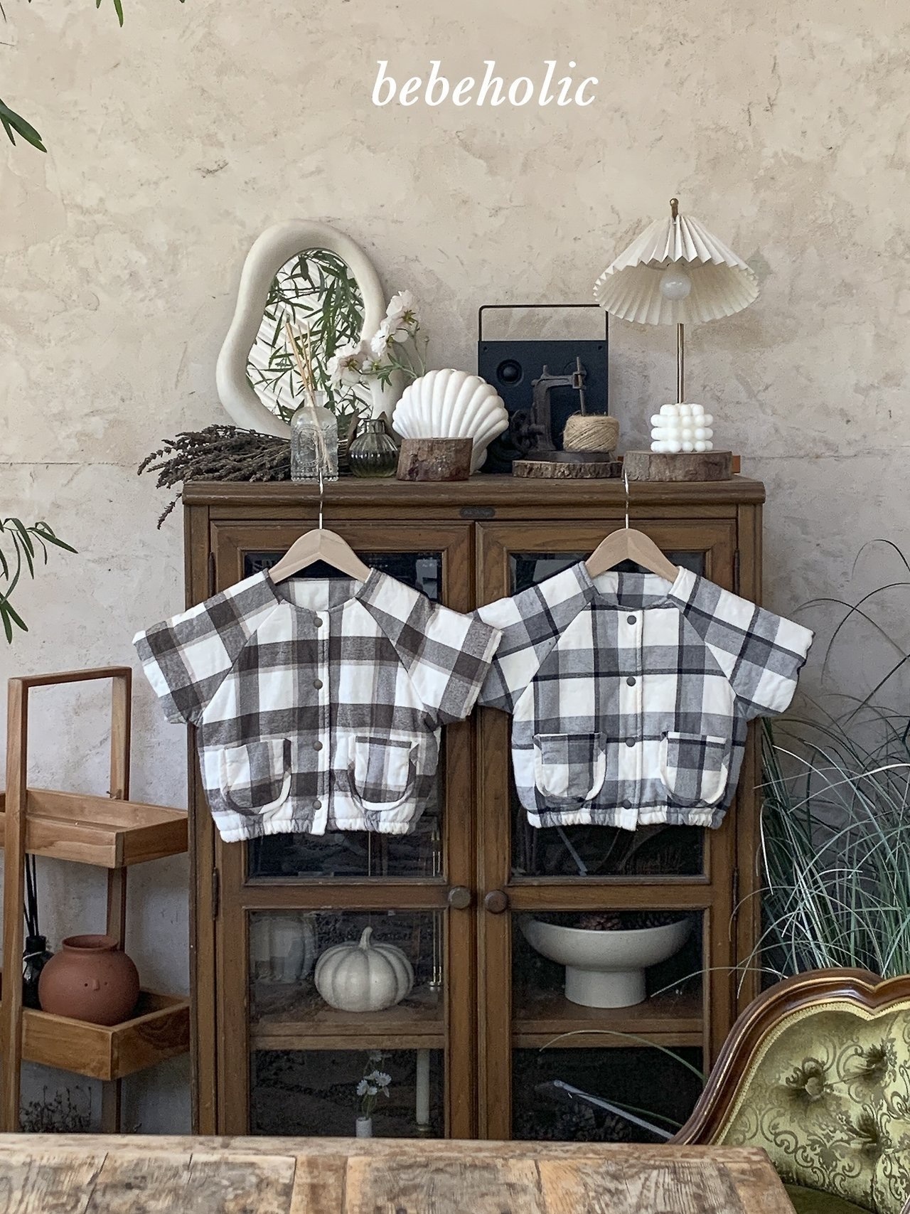 BEBE HOLIC Check Jumper