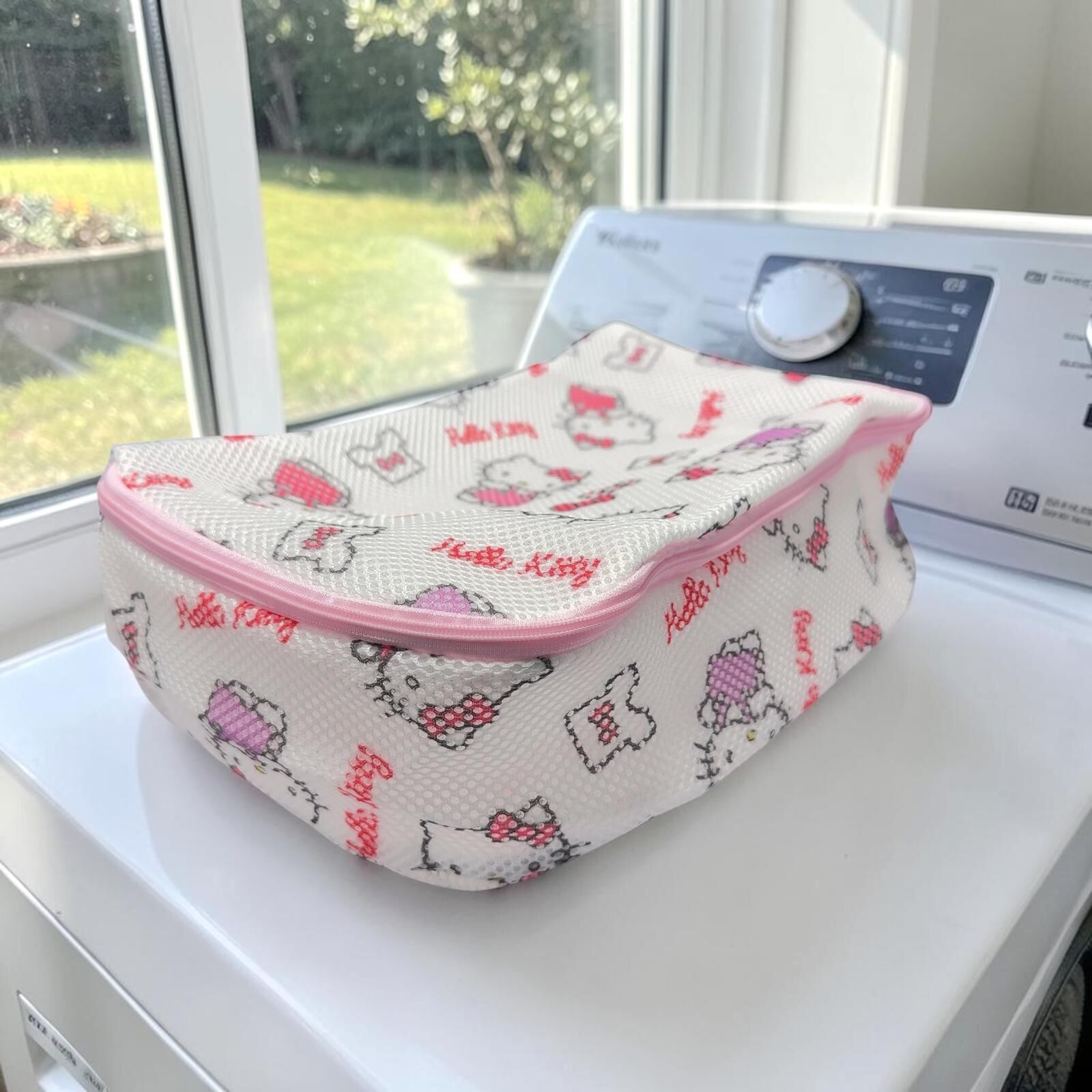 26147 Sanrio Hello Kitty 長方型洗衣袋