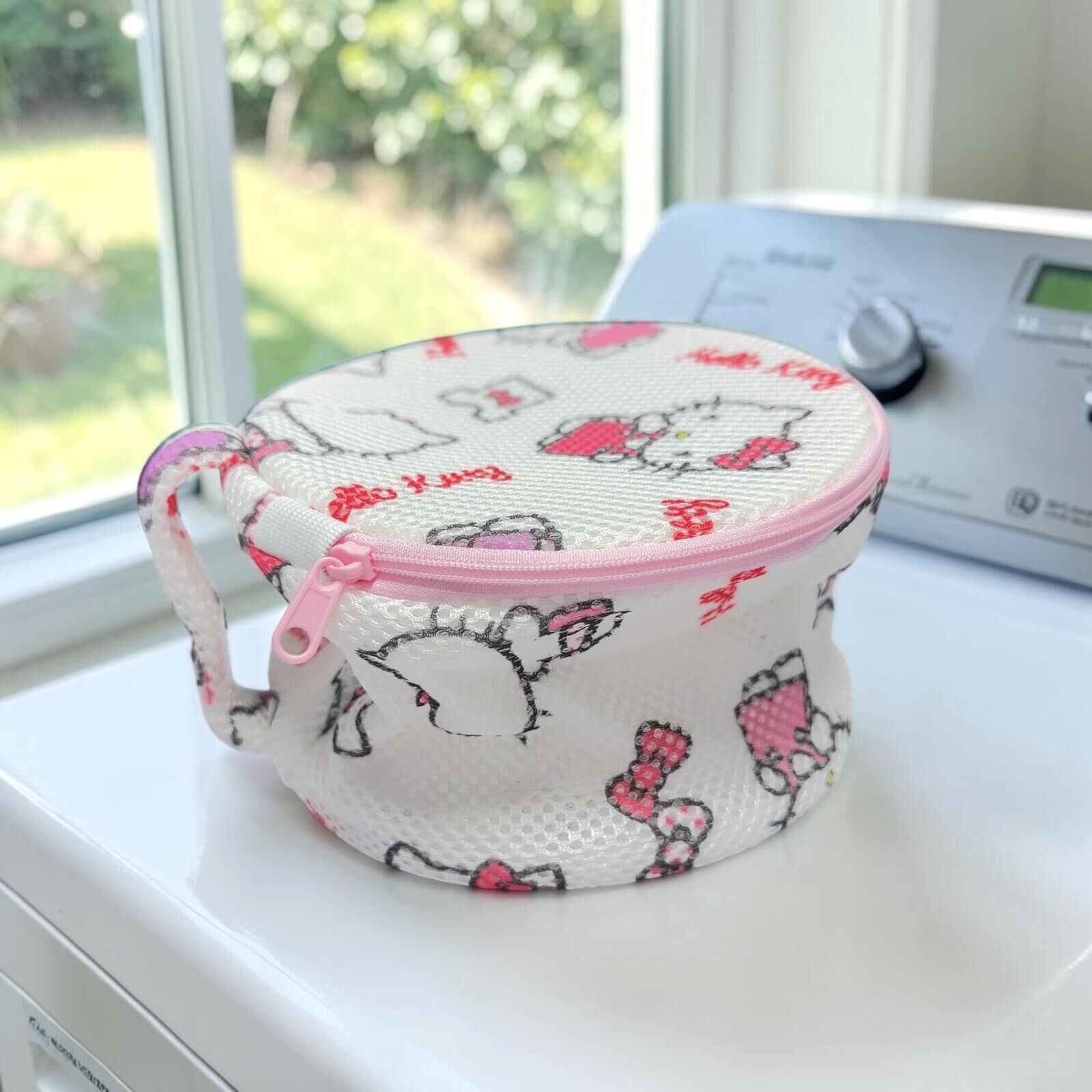 26148 Sanrio Hello Kitty 圓形洗衣袋