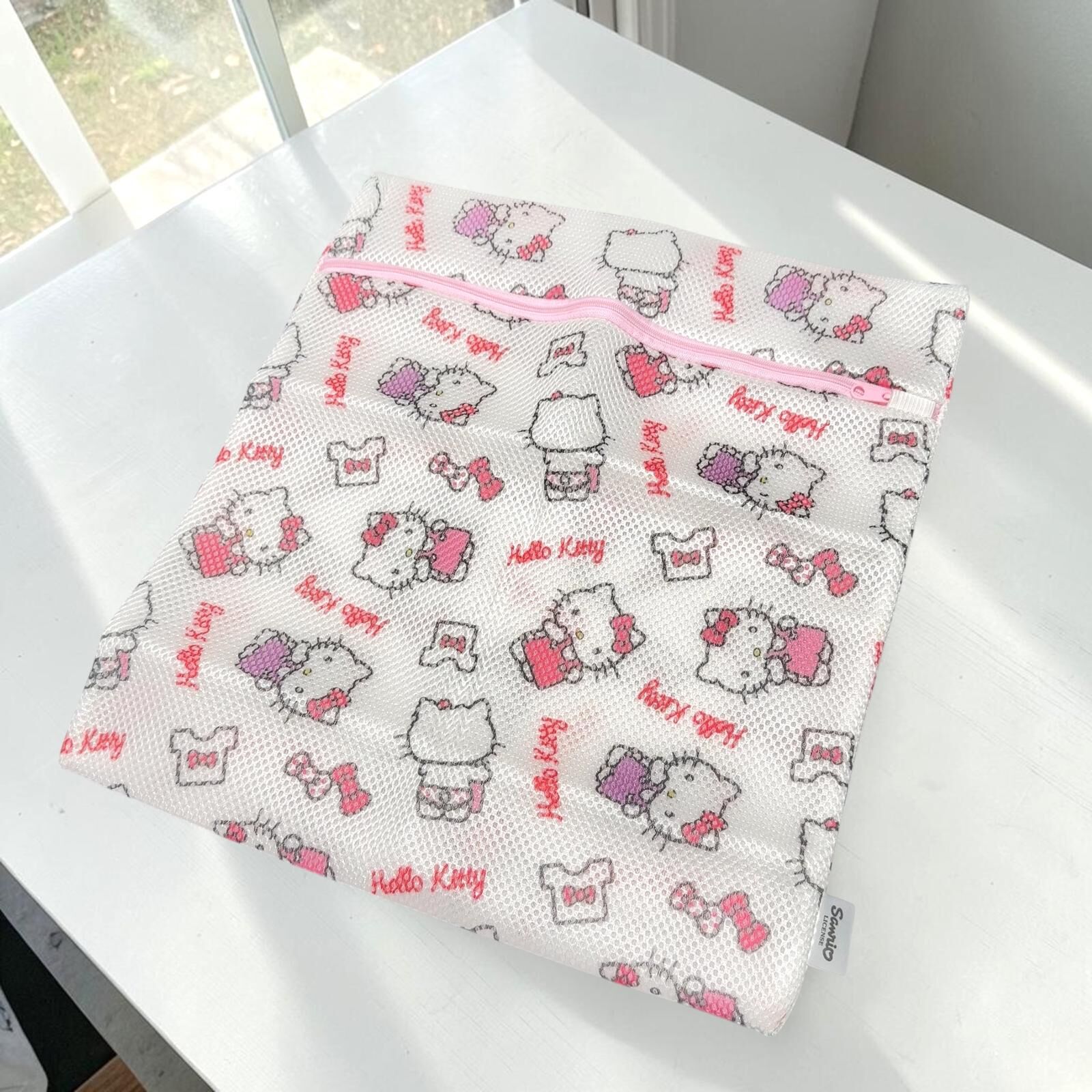 26149 Sanrio Hello Kitty 長方形洗衣袋