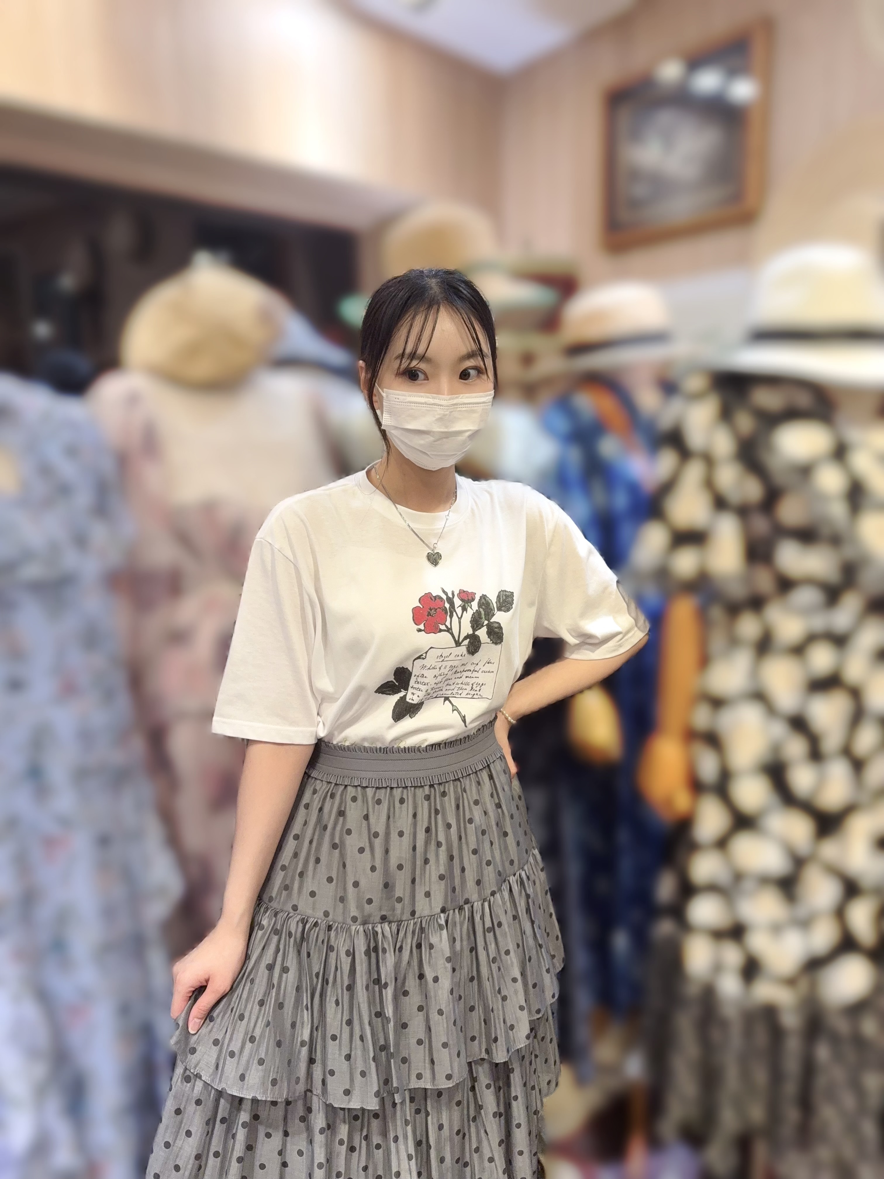 KB83 T-SHIRT  胸 46-52   長27   $489