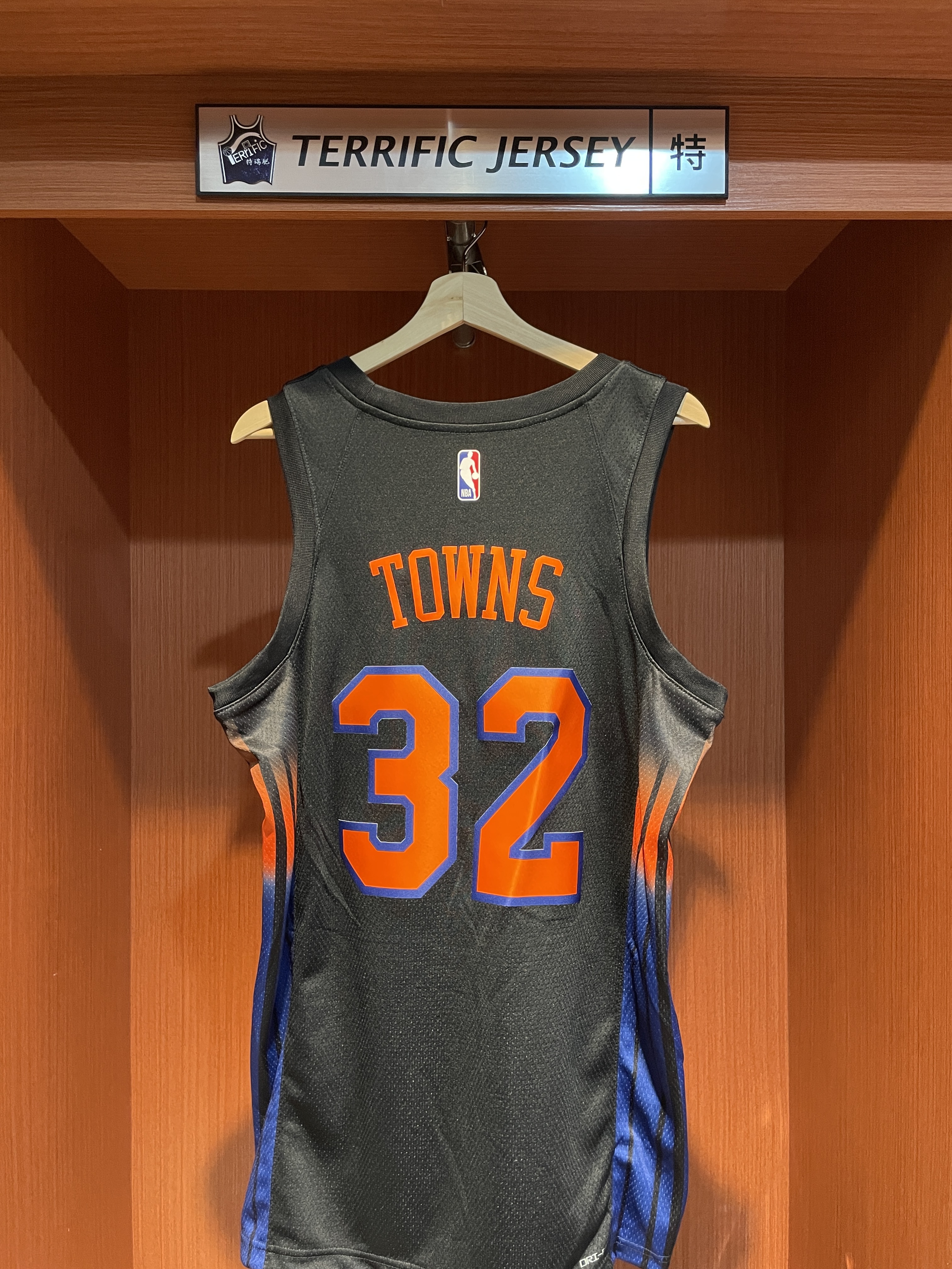 NBA球衣 Karl-Anthony Towns 紐約尼克黑 Statement Jordan Swingman 球迷版 熱轉印 全新