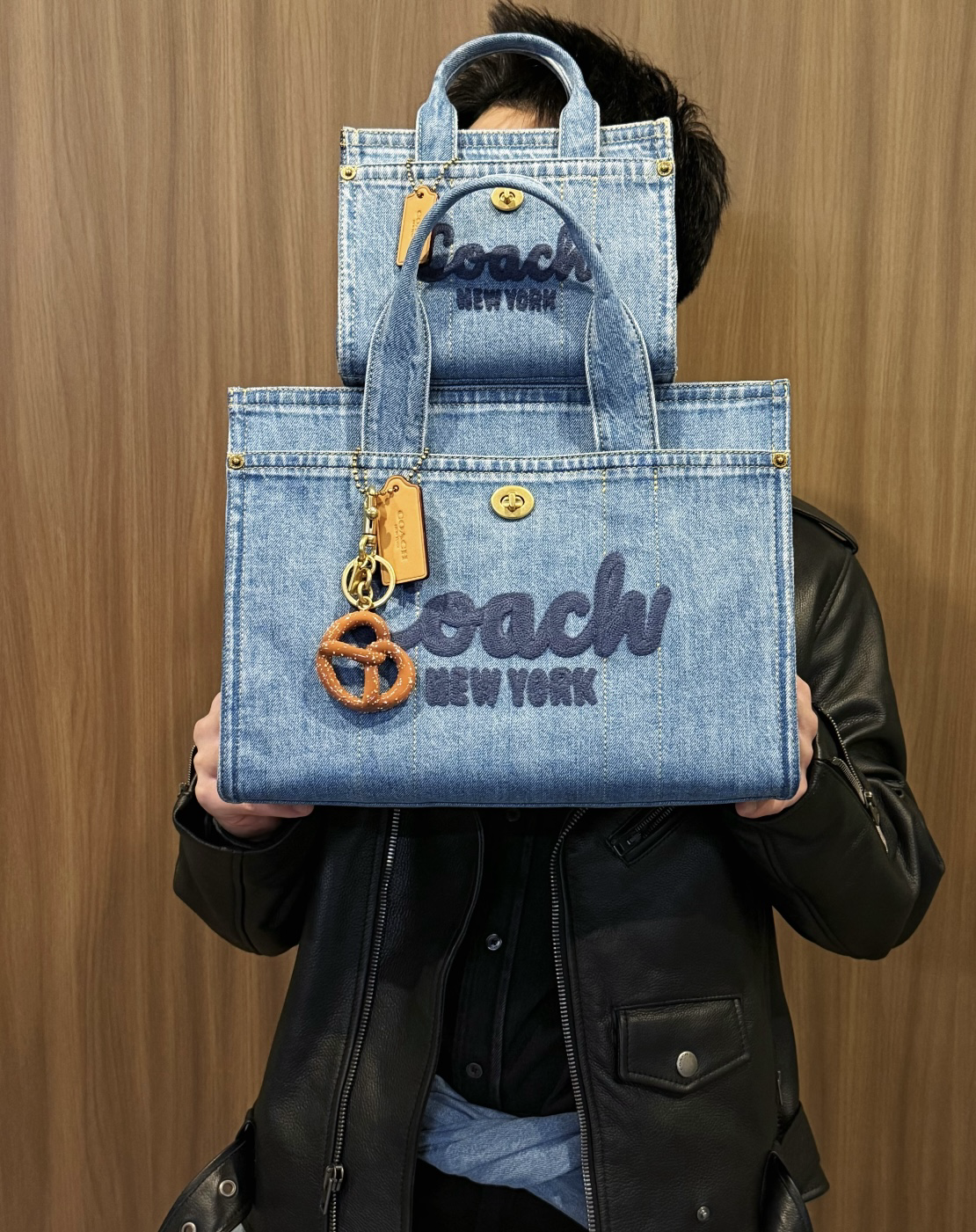 【預購】Coach K0801888 牛仔 Cargo Tote (大）