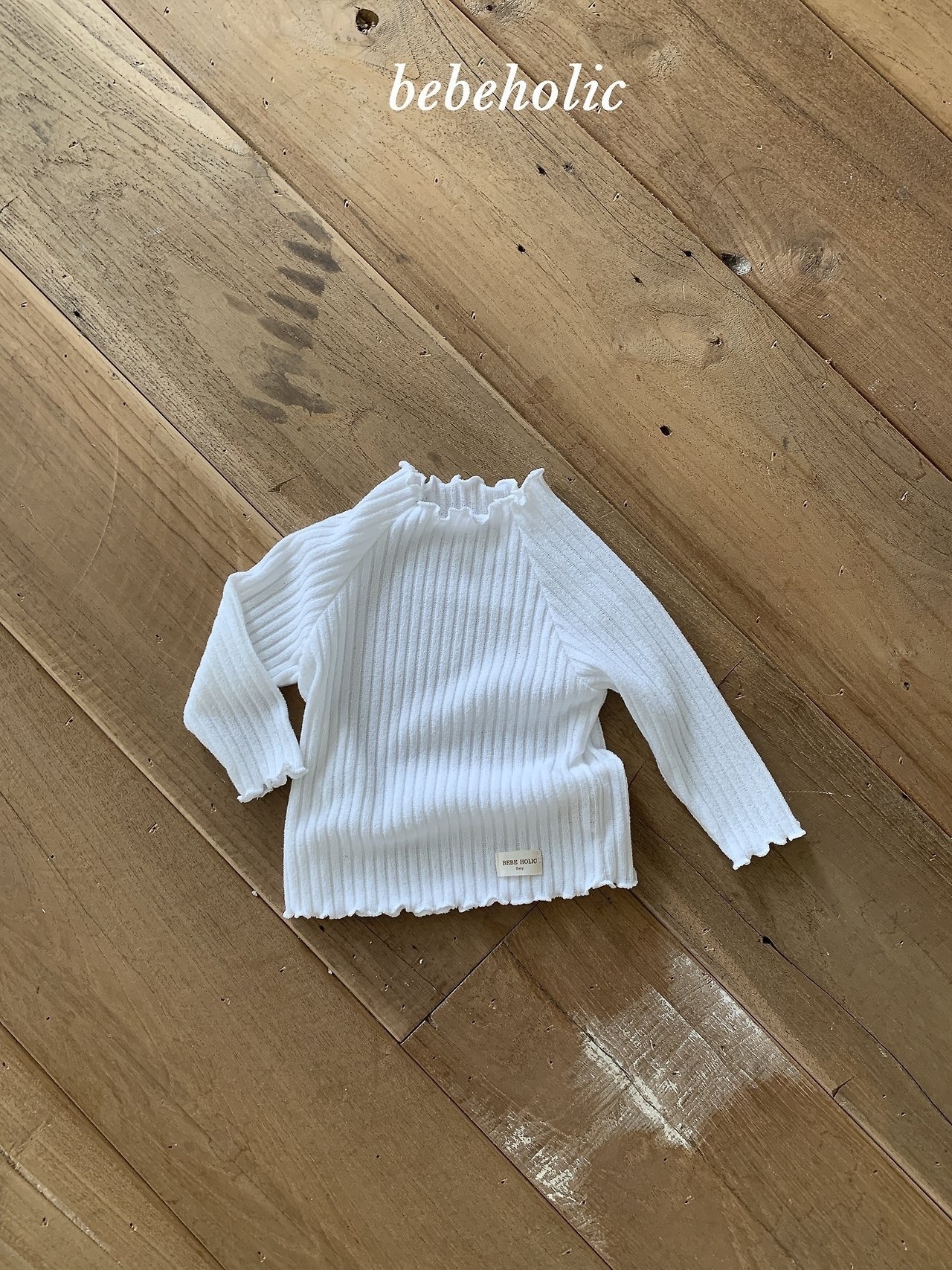 BEBE HOLIC Jenny Rolly Tee