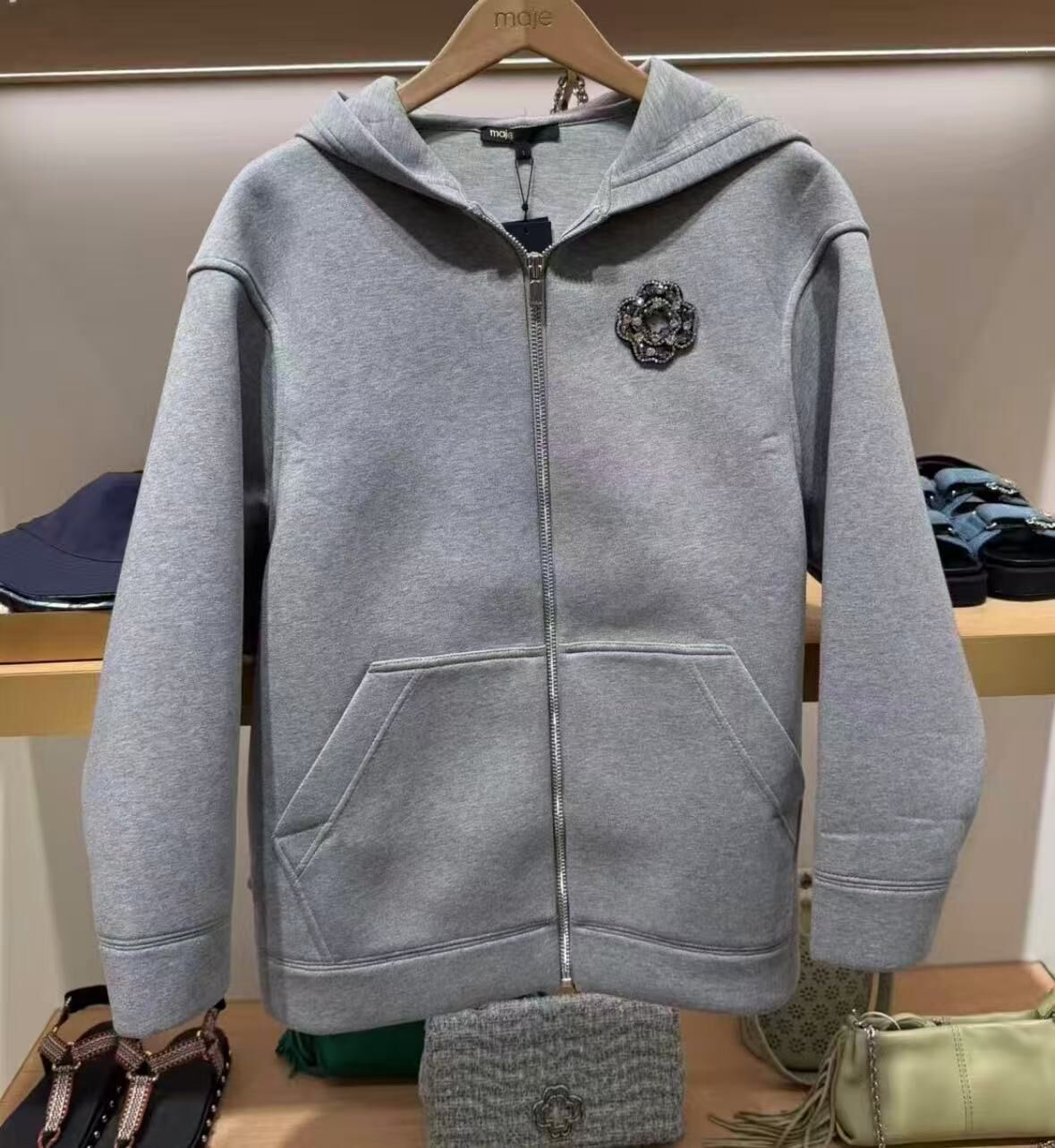 MAJ392 -M