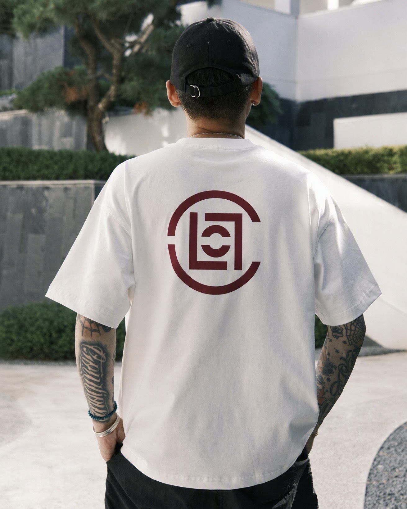 預購 Clottee  第一款「前小字背後經典大logo 」短tee