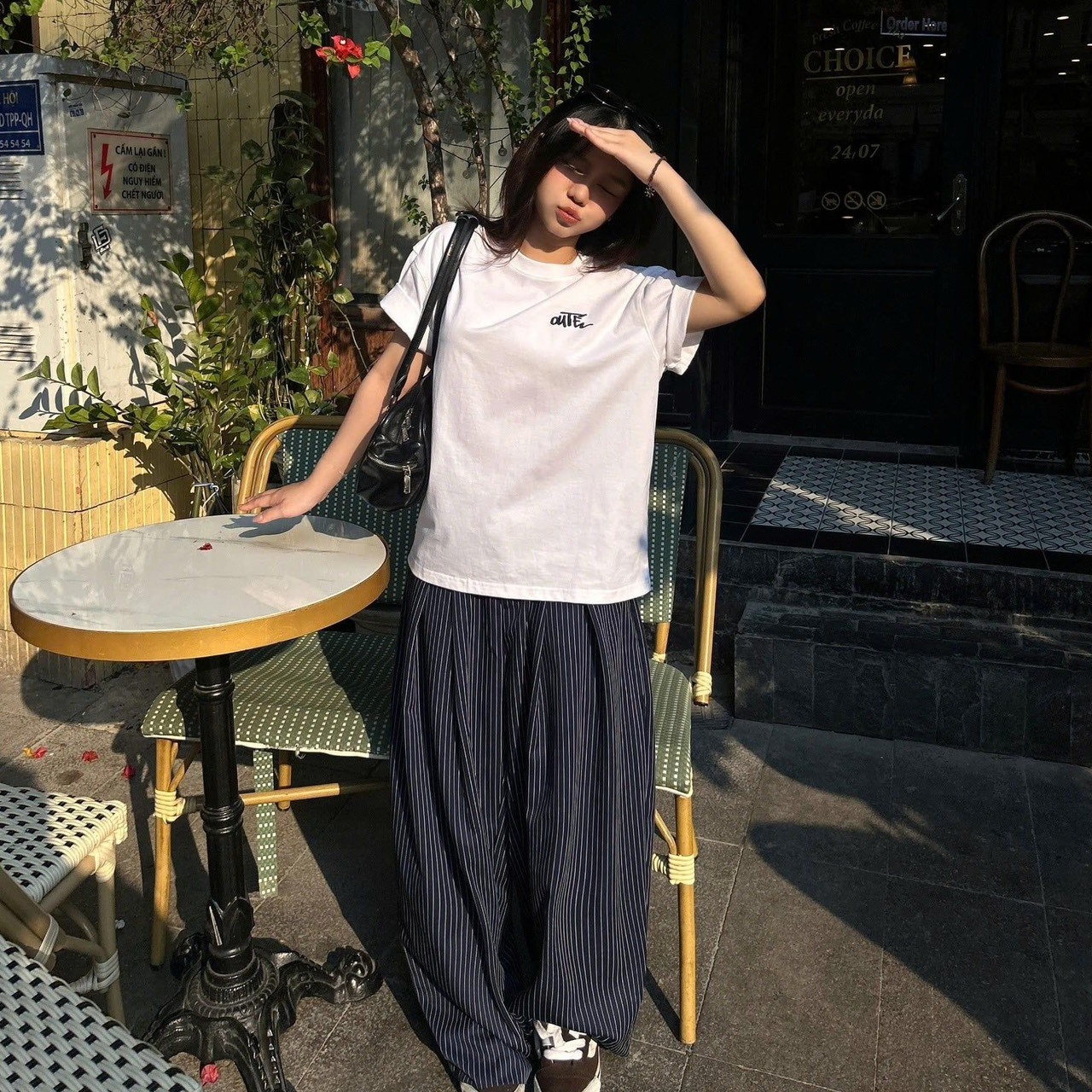 ＜🇻🇳＞越南品牌 Outerity 刺繡小標LOGO短T 素面 寬鬆 刺繡 短袖