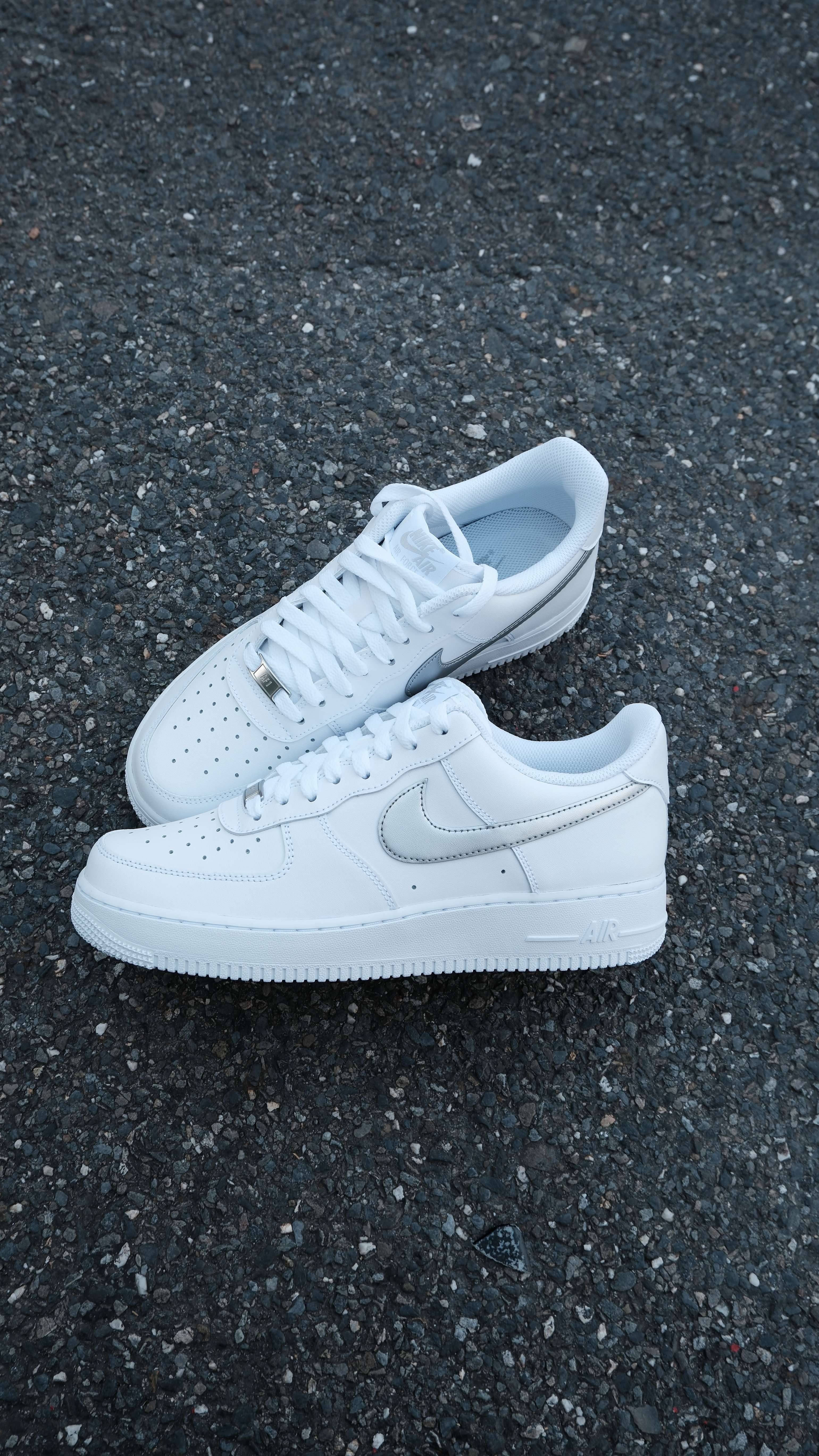 Nike Air Force 1 "White Metallic Silver" 白銀勾 FJ4146-134