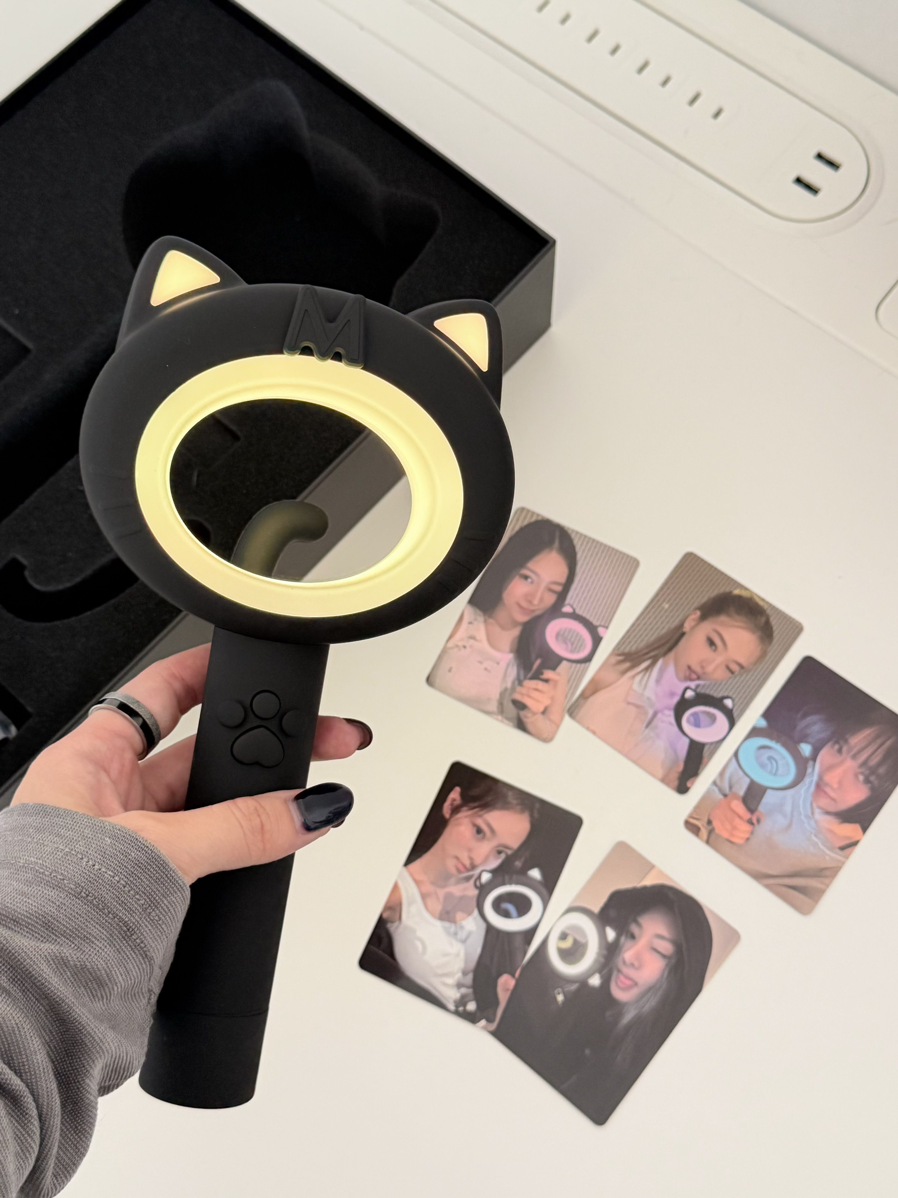 台灣調貨｜MEOVV 官方手燈 OFFICIAL LIGHT STICK
