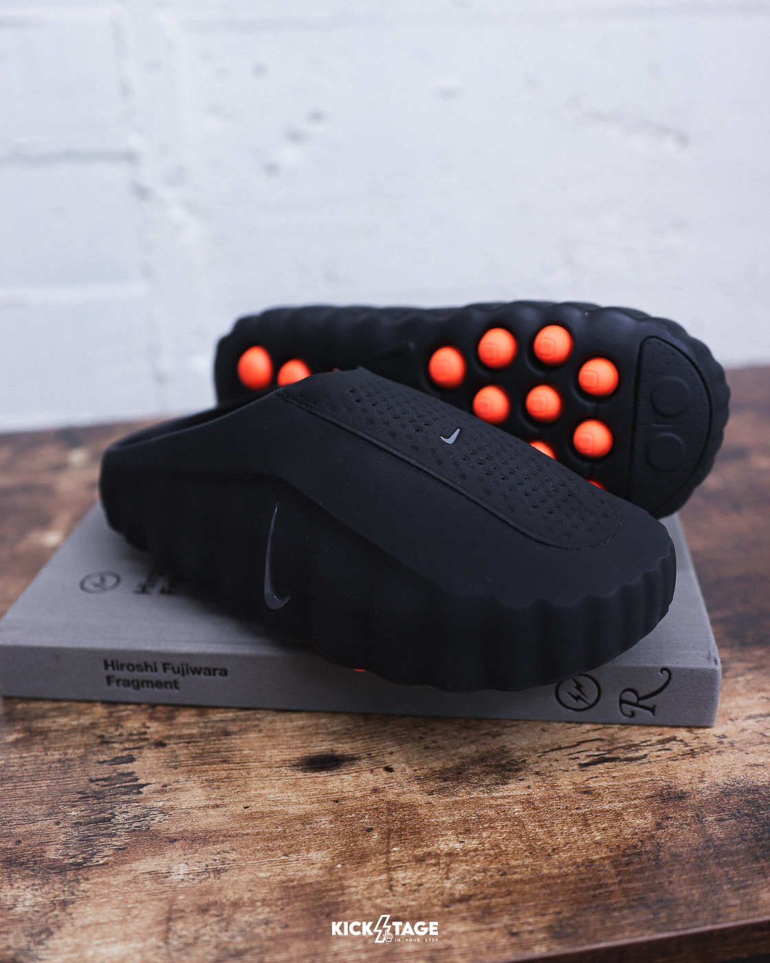 限量商品，不退換〈預定商品〉男鞋 NIKE MIND 001 黑色 科技 休閒 運動 賽前 穆勒鞋 拖鞋【HQ4307-001】
