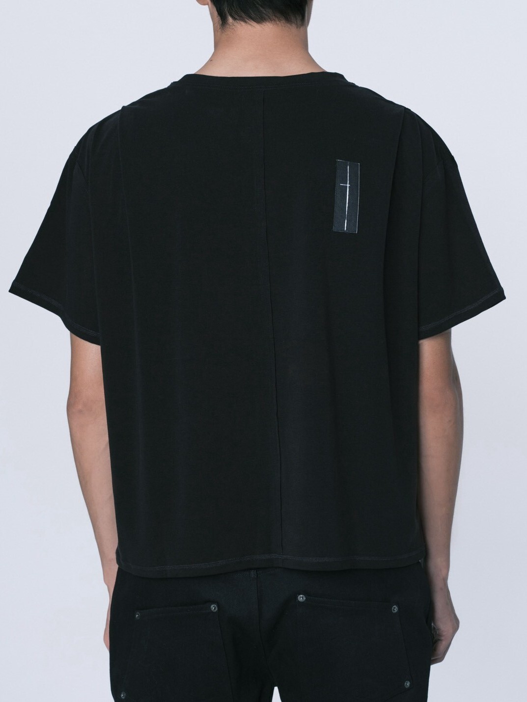 RE VER'S 解構壓線黑色貼布涼感短袖 Patched Black T-shirt