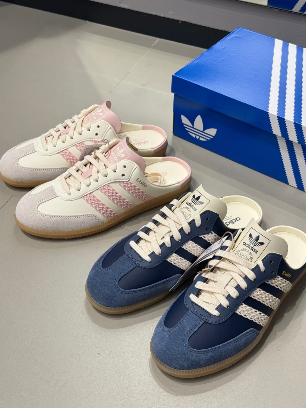 【逢甲FUZZY】W Adidas Samba OG 包頭半拖 懶人鞋 穆勒鞋 編織 米粉 HP5052 靛藍 HP5053