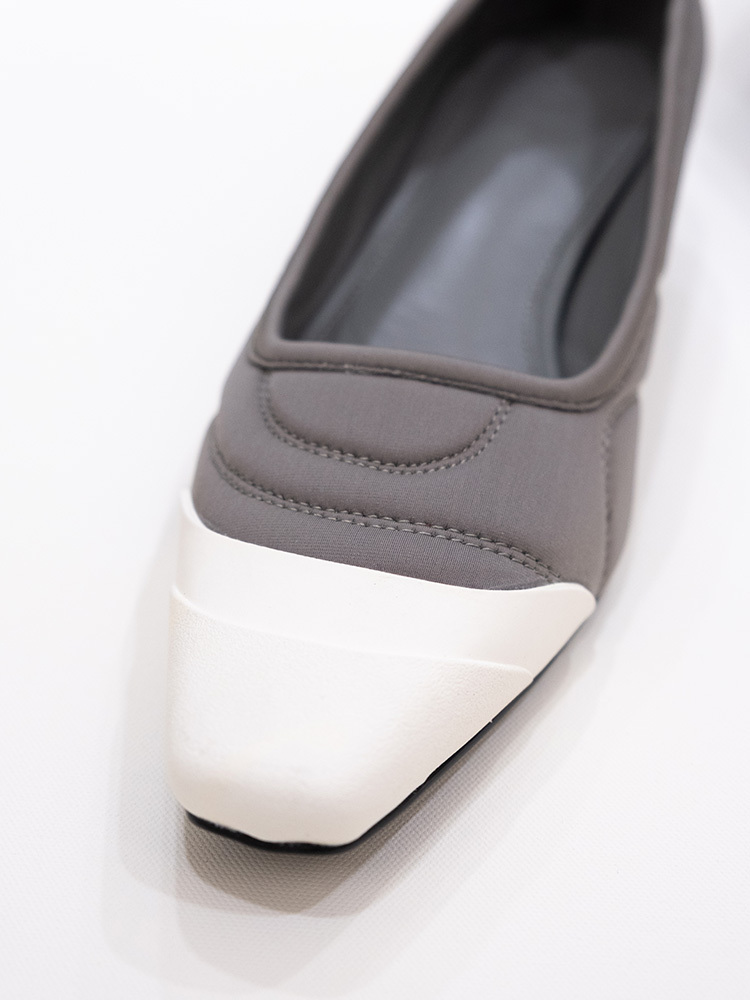 Pointed Court Shoes - Grey/White