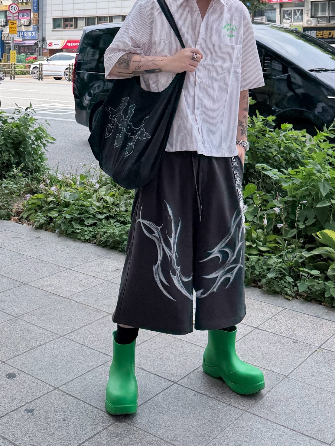 444 NOT4NERD 金屬圖騰深鐵灰七分重磅棉褲