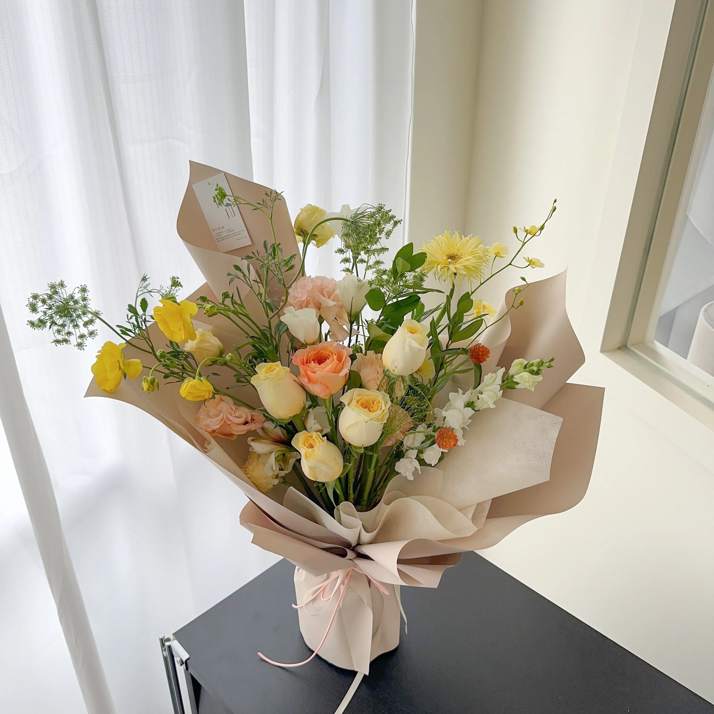 RUNI Flowers Bouquet - Spring Whisper