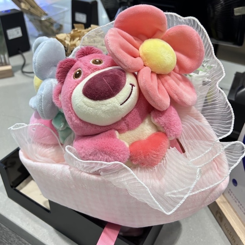(預購）正版授權💗Disney 迪士尼 草莓熊毛絨花束 七夕 禮物 永生花