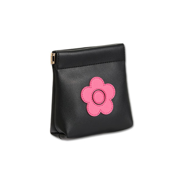 MARY QUANT / Retro Logo Patch Spring-Clasp Pouch