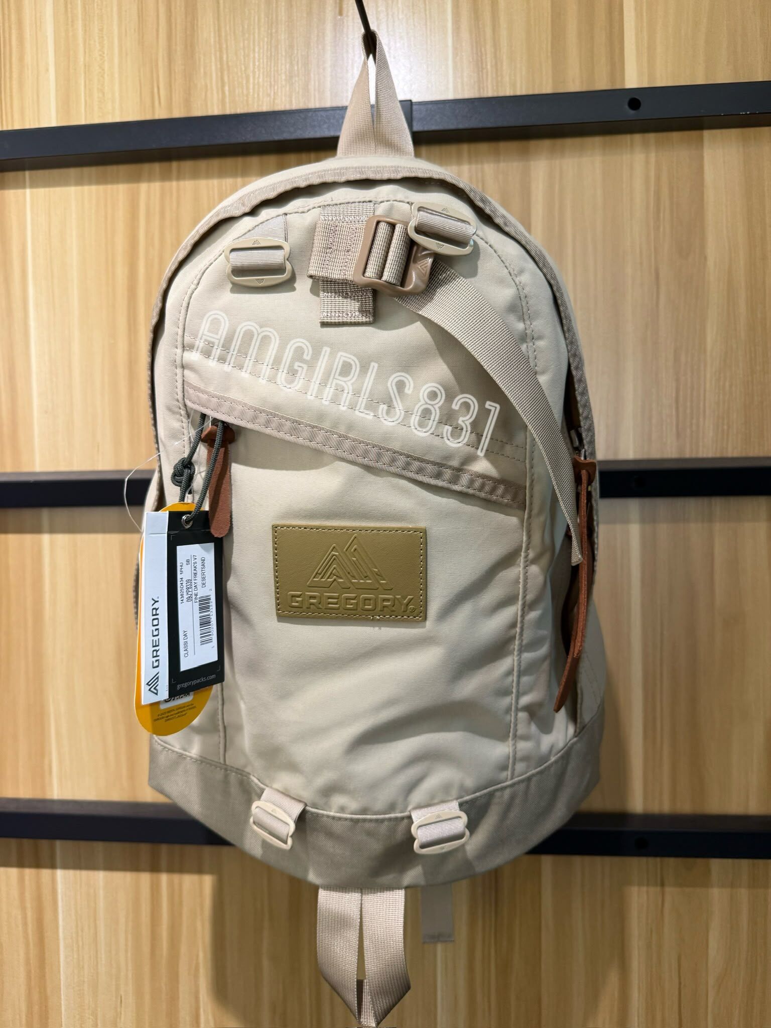 GREGORY 別注 FINE DAY LEATHER PATCH Desert sand 16L