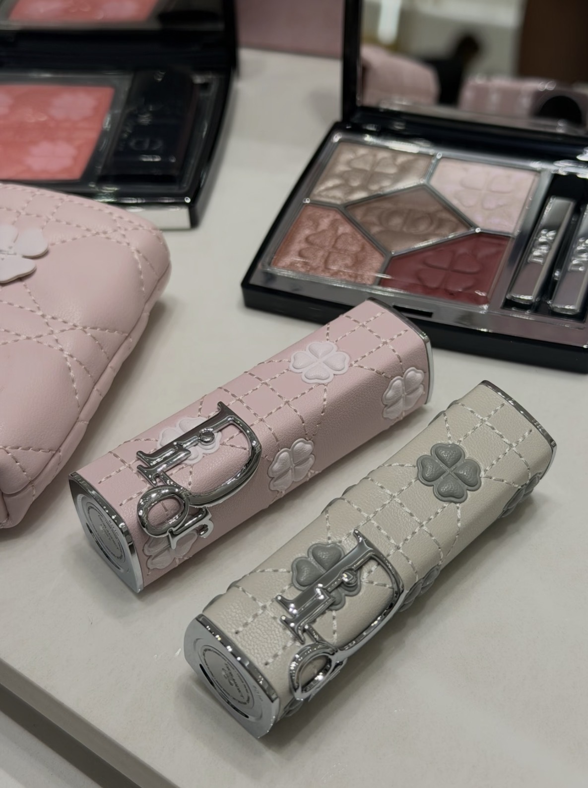 【Luxury】限量選品  DIOR 香氛世家 限量唇膏 DIOR迪奧 迪奧魅惑唇膏 限量色 幸運草 七夕 口紅殼 粉色 四葉草 奶油綠 莫蘭迪綠 秋季限量版 LUCKY