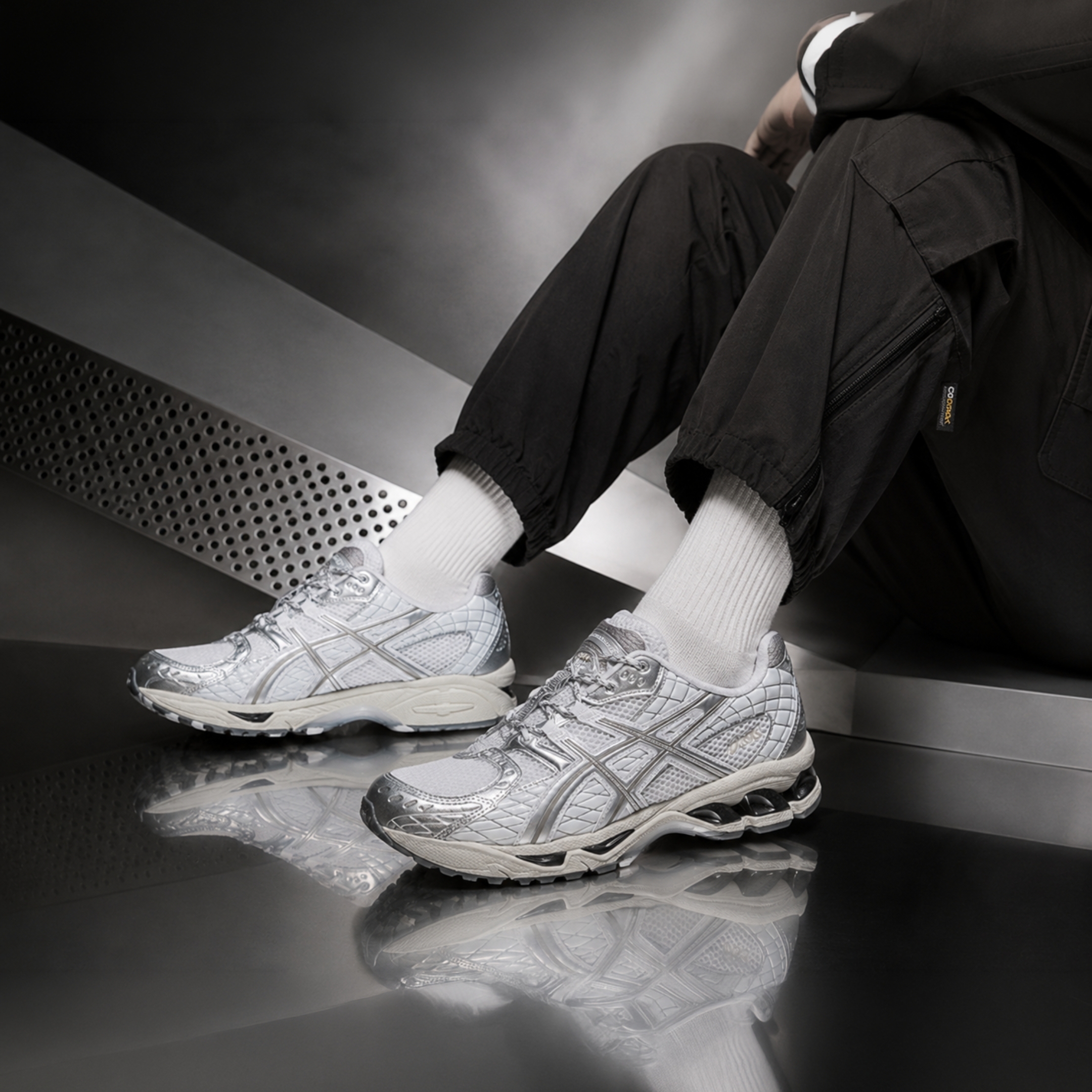 NICEDAY 代購 ASICS GEL-NIMBUS 10.1 白銀 銀 金屬 液態銀 蛇紋 機能 運動 慢跑 1203A761-102