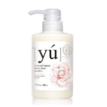 YU 山茶花修護配方低敏沐浴露 400ML