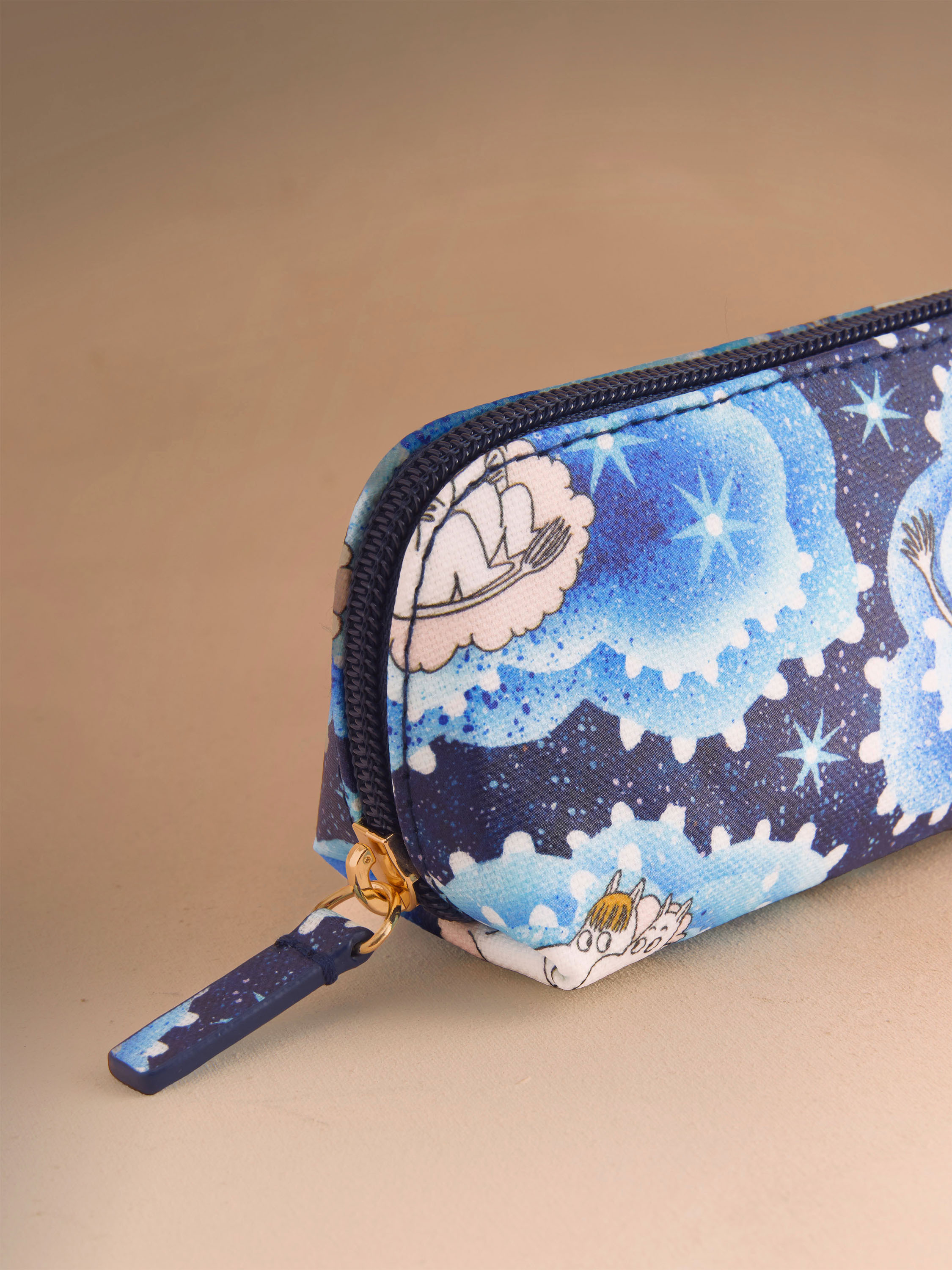 Moomin Clouds 三角造型印花筆袋/刷具袋