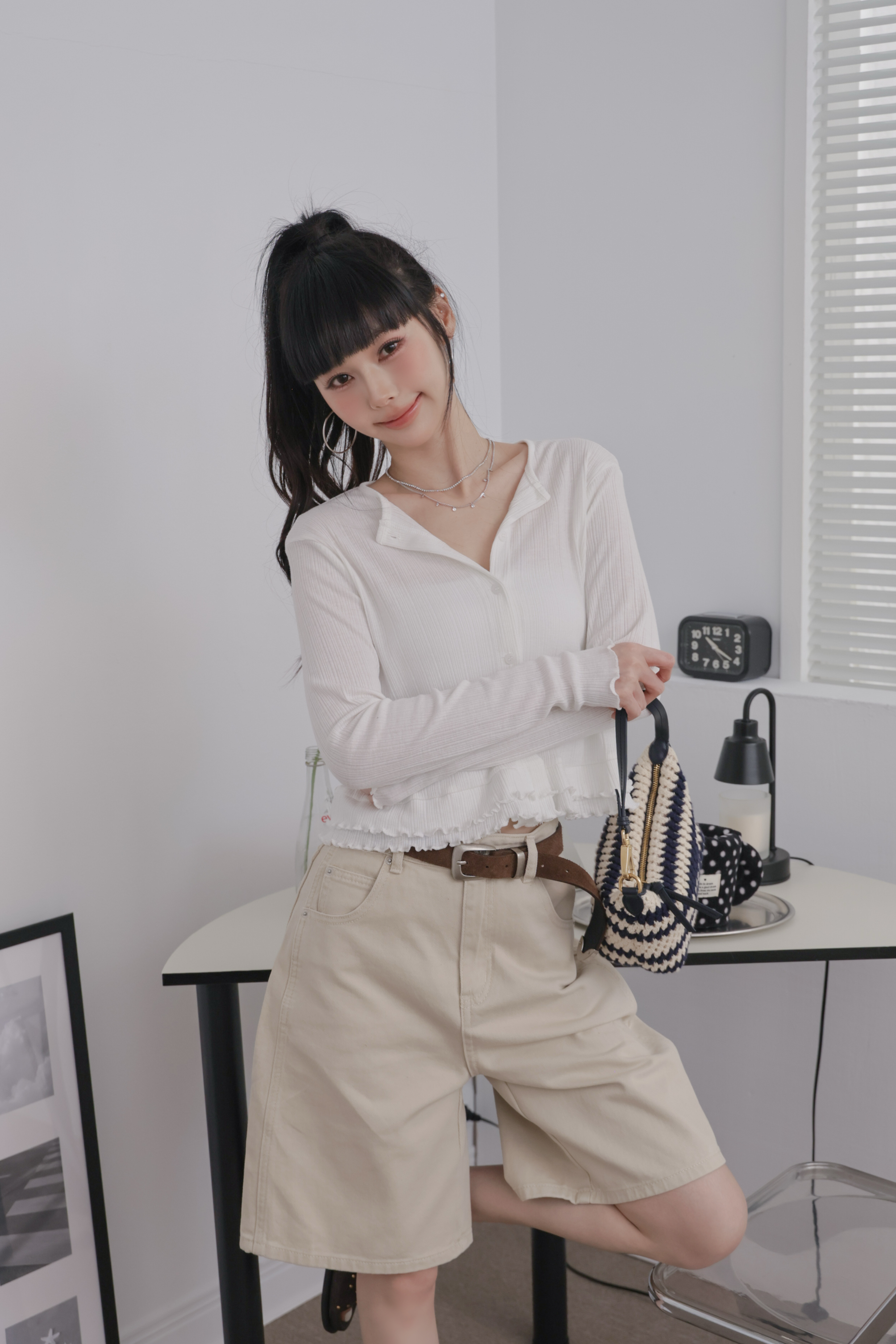 慵懶質感百慕達牛仔短褲 R36