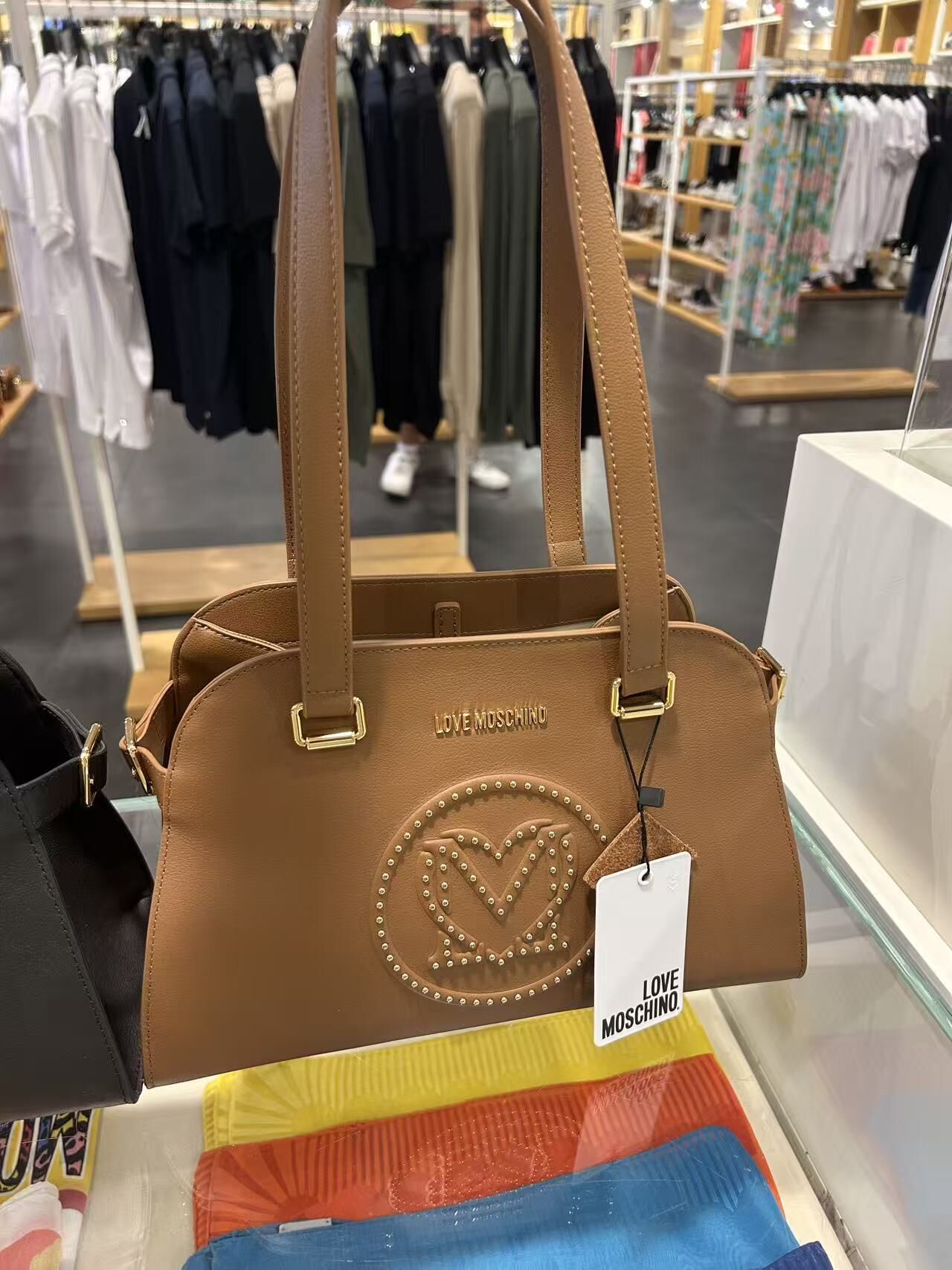 LYS02199 Love Moschino 窩釘logo Tote Bag