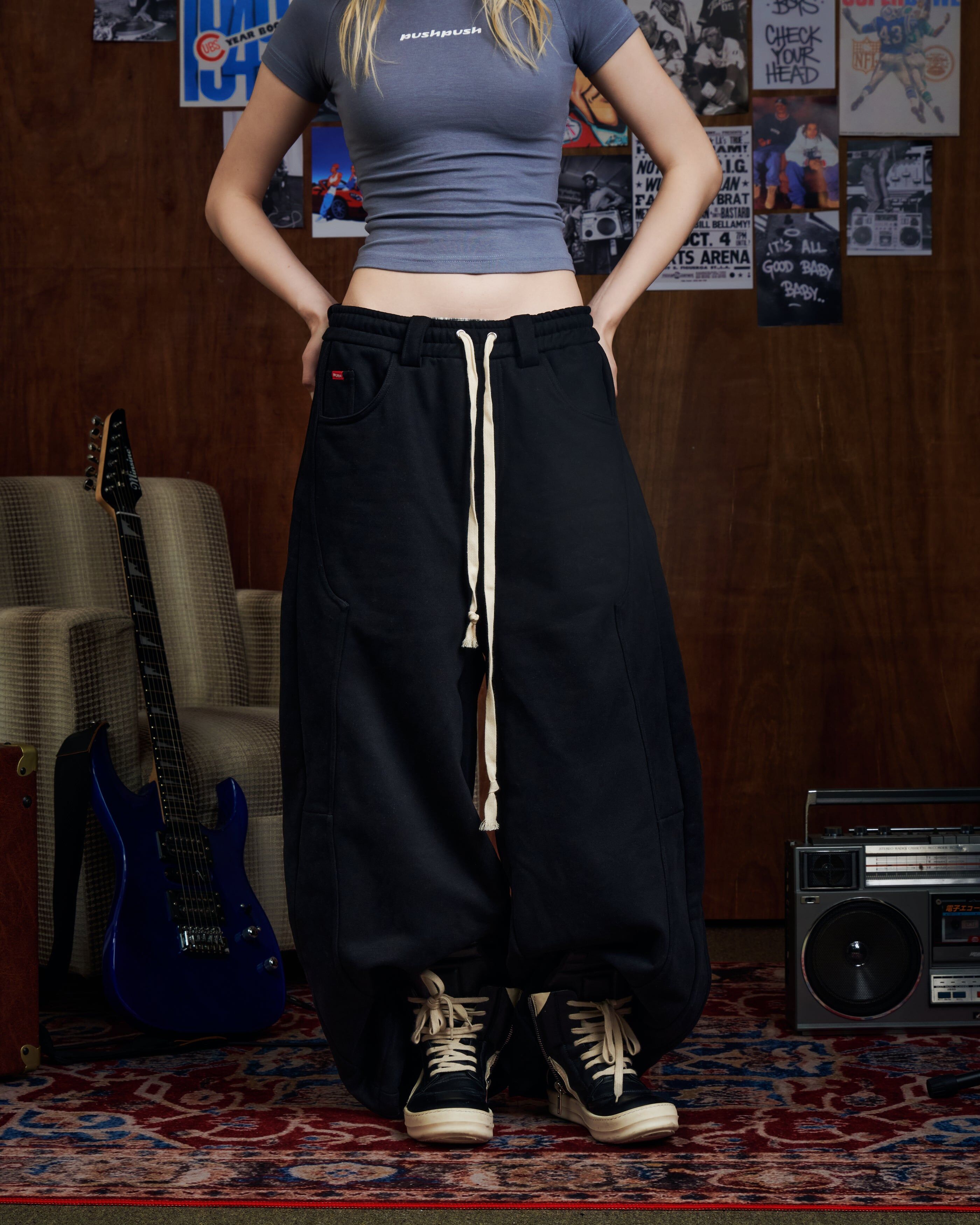 『越南連線🇻🇳』PushPush -闊腿低腰長褲 PP DRIFTY SWEATSHORTS