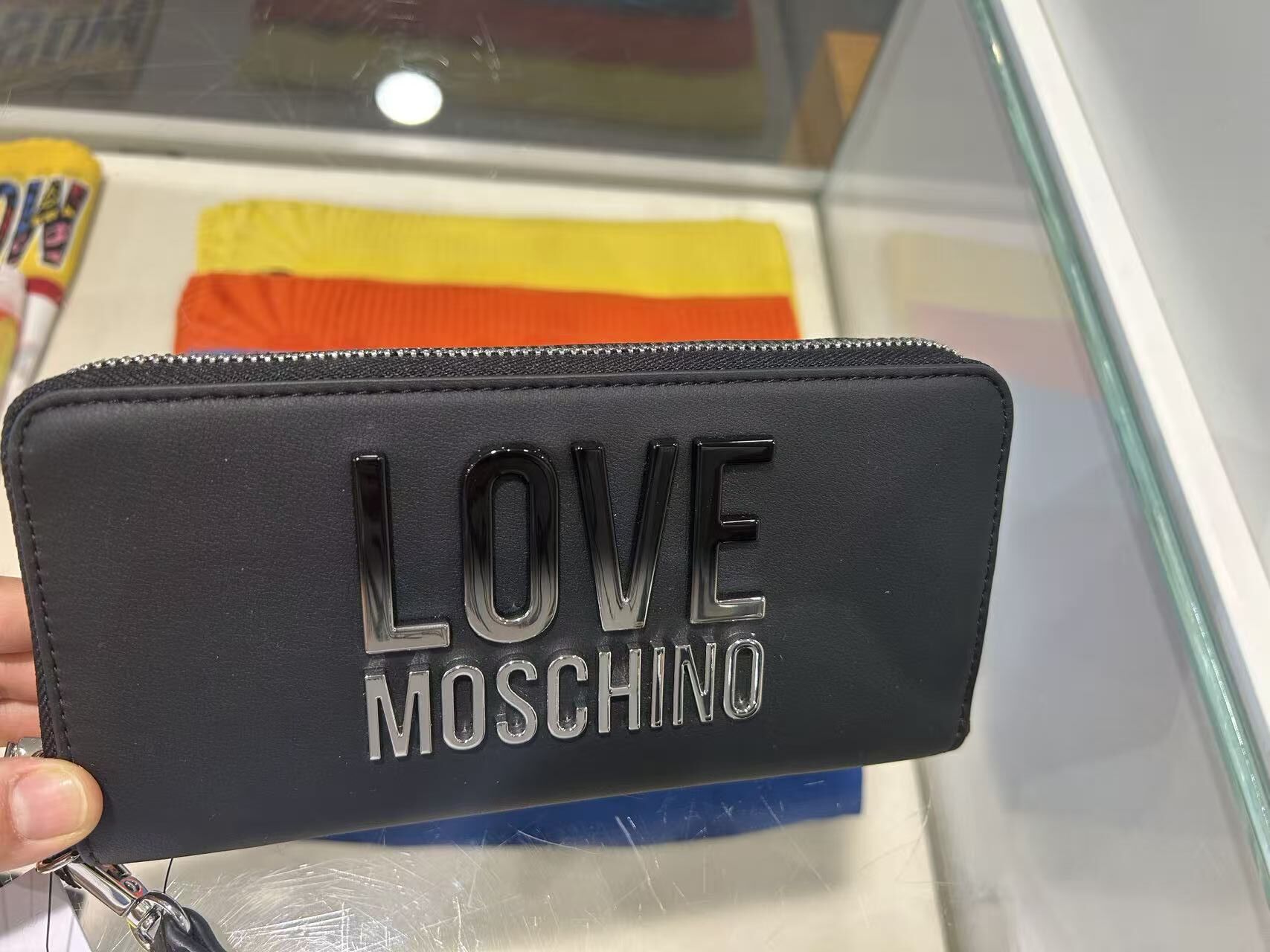 LYS02205 Love Moschino 立體金屬字母手拿包/長銀包