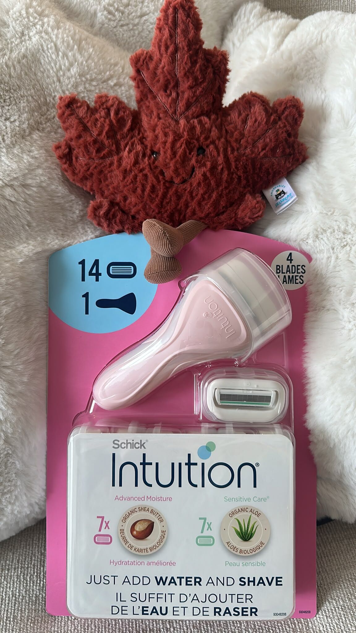 UU09 Schick舒適  intuitive雙款潤膚女士剃毛刀（乳木果+蘆薈替換刀頭)