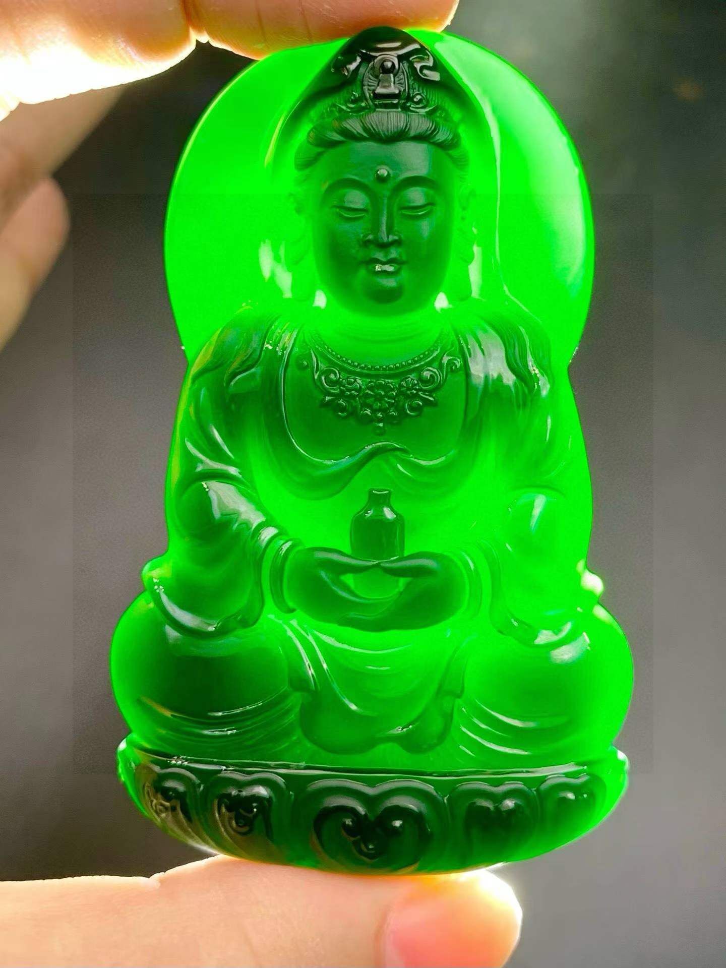 7225963 翡翠墨翠素衣觀音