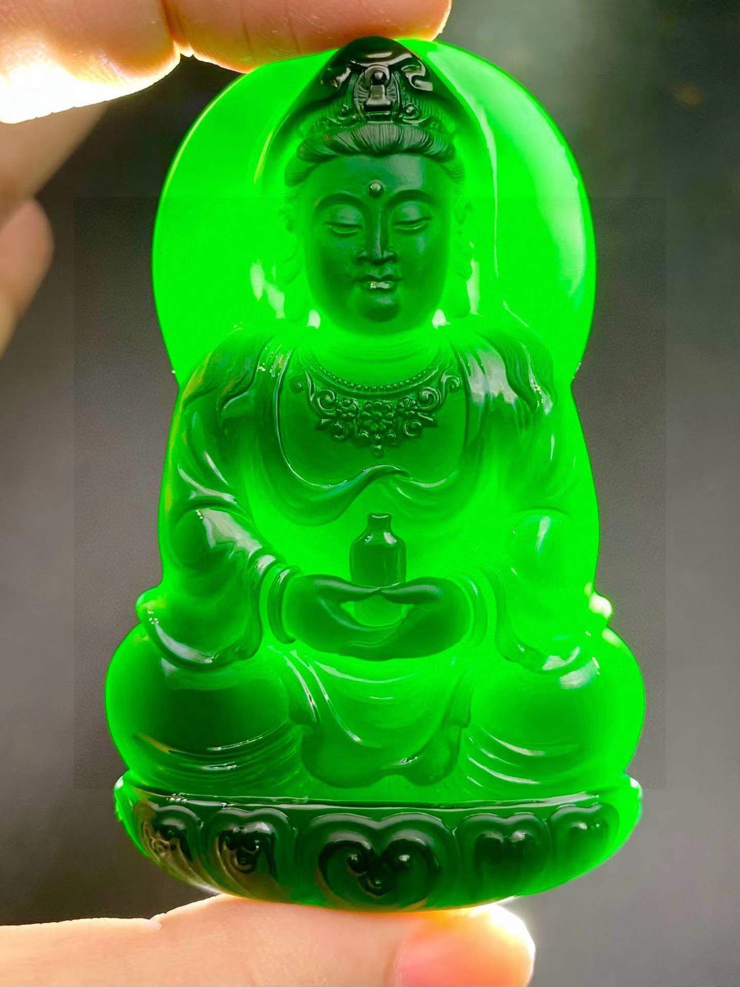 7225963 翡翠墨翠素衣觀音