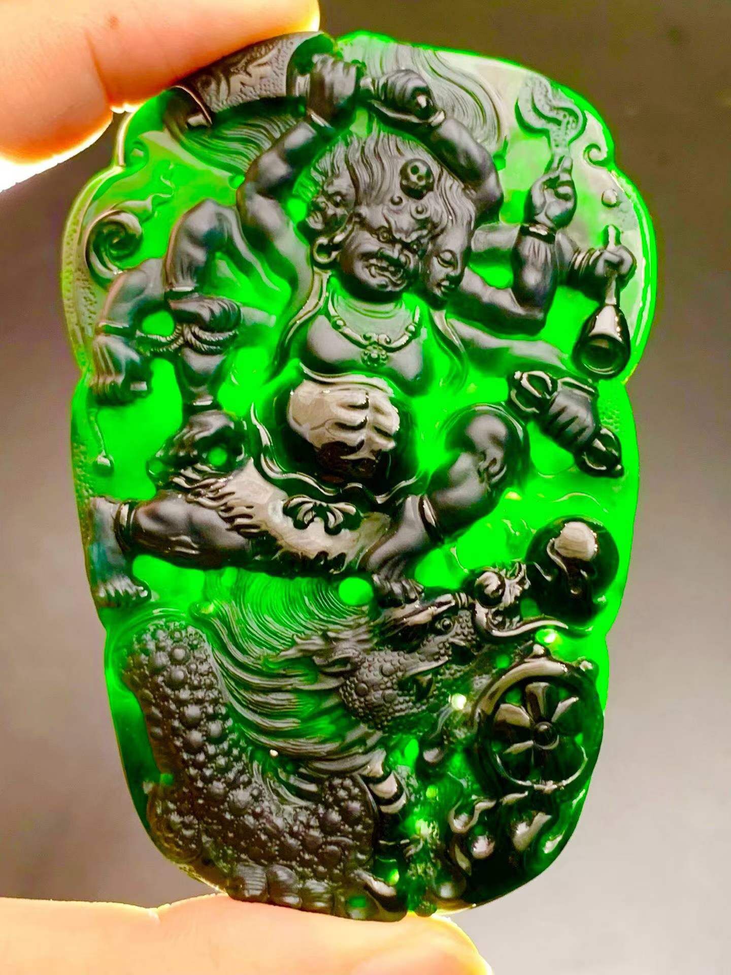 7225964 翡翠墨翠六臂大黑天菩薩