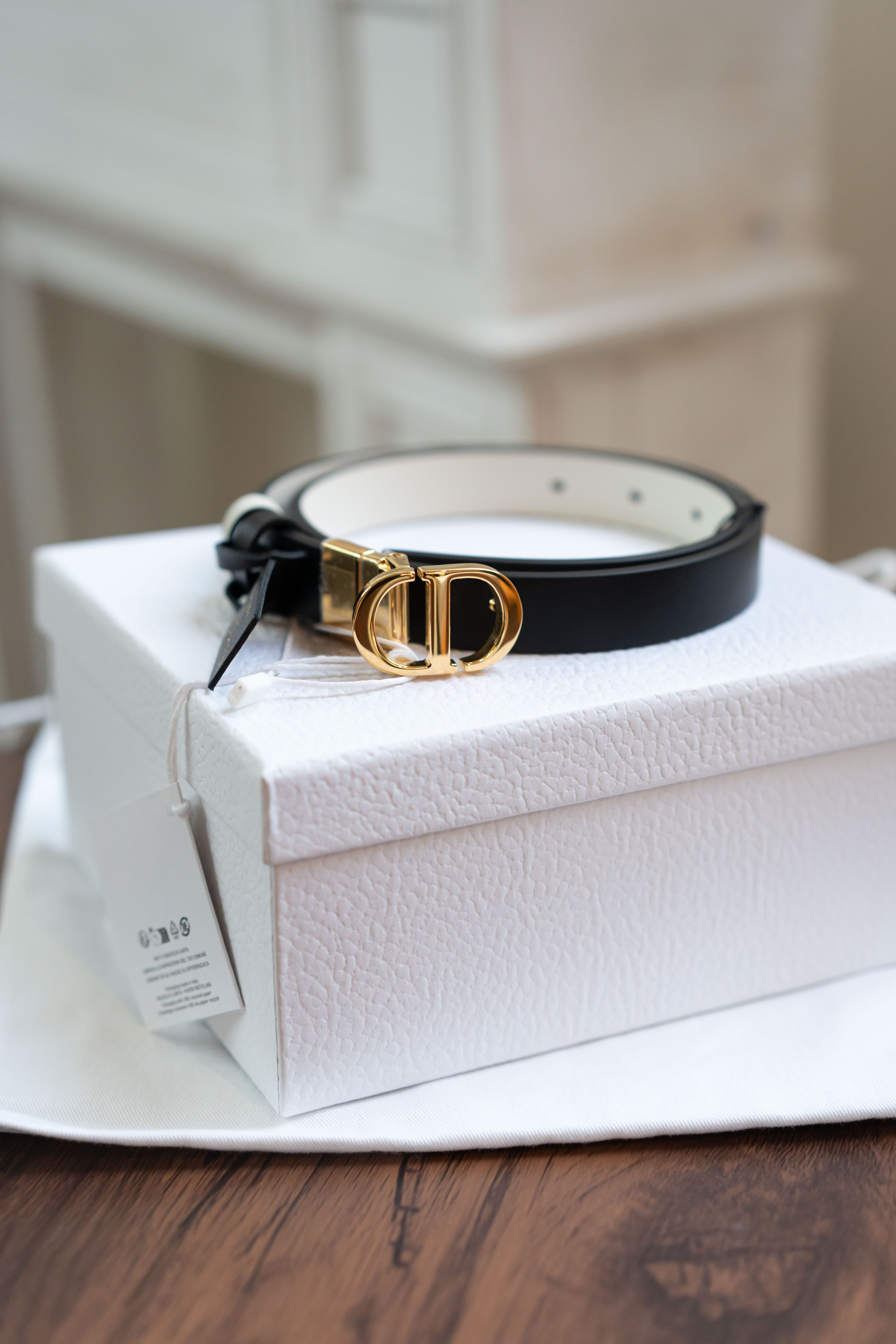 Dior 30 Montaigne 雙面皮帶 黑色和奶白色光滑小牛皮 2cm