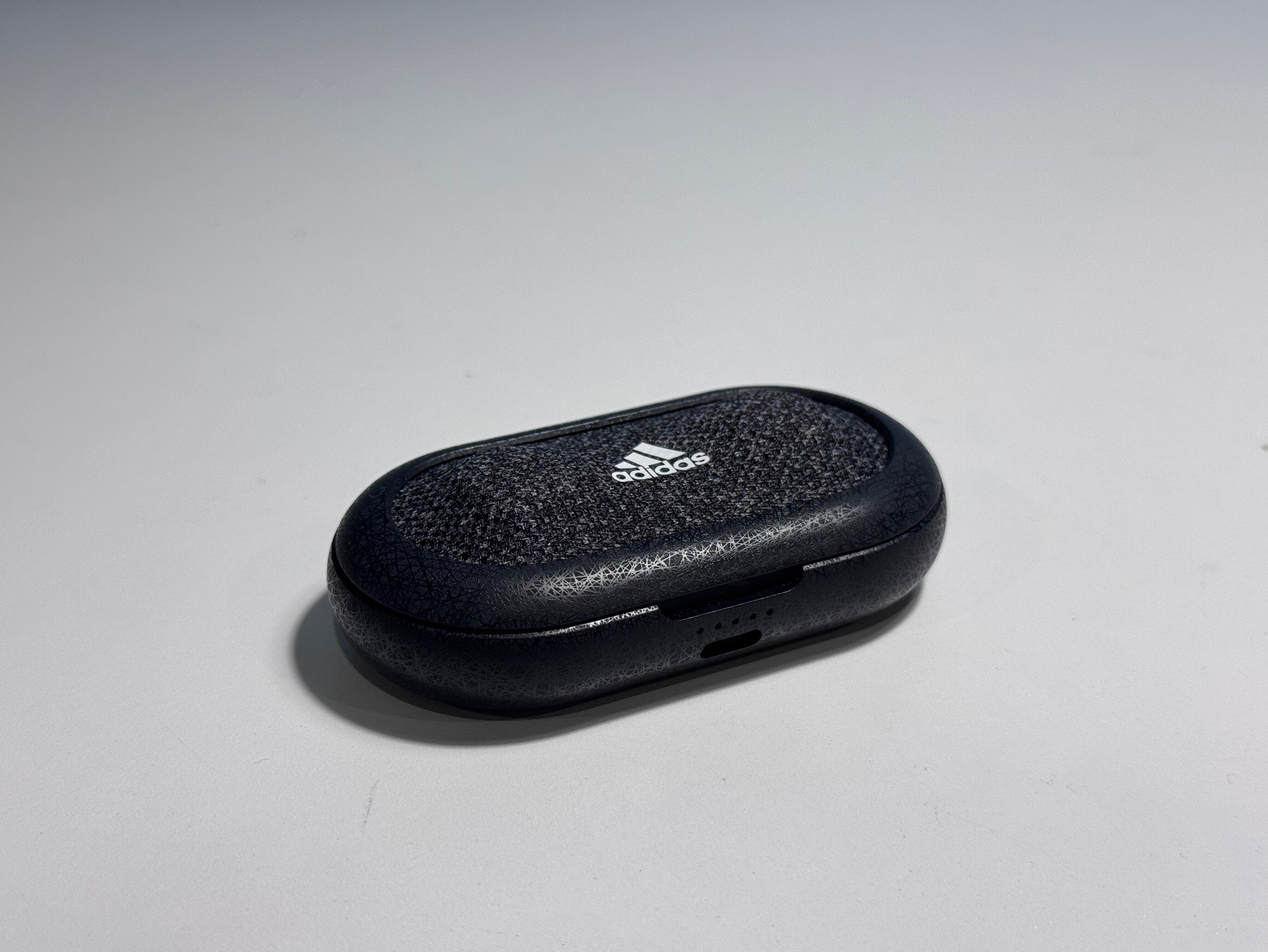 福利品出清【Adidas 愛迪達】FWD-02  SPORT 真無線藍牙耳機 (運動款)夜晚灰