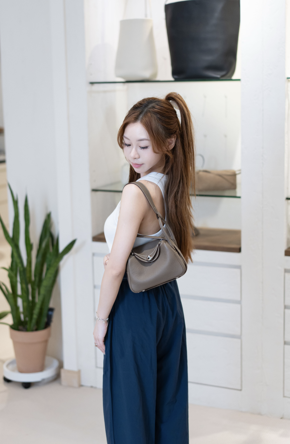【98新】Hermes Lindy Mini II Bag 大象灰 Etoupe
