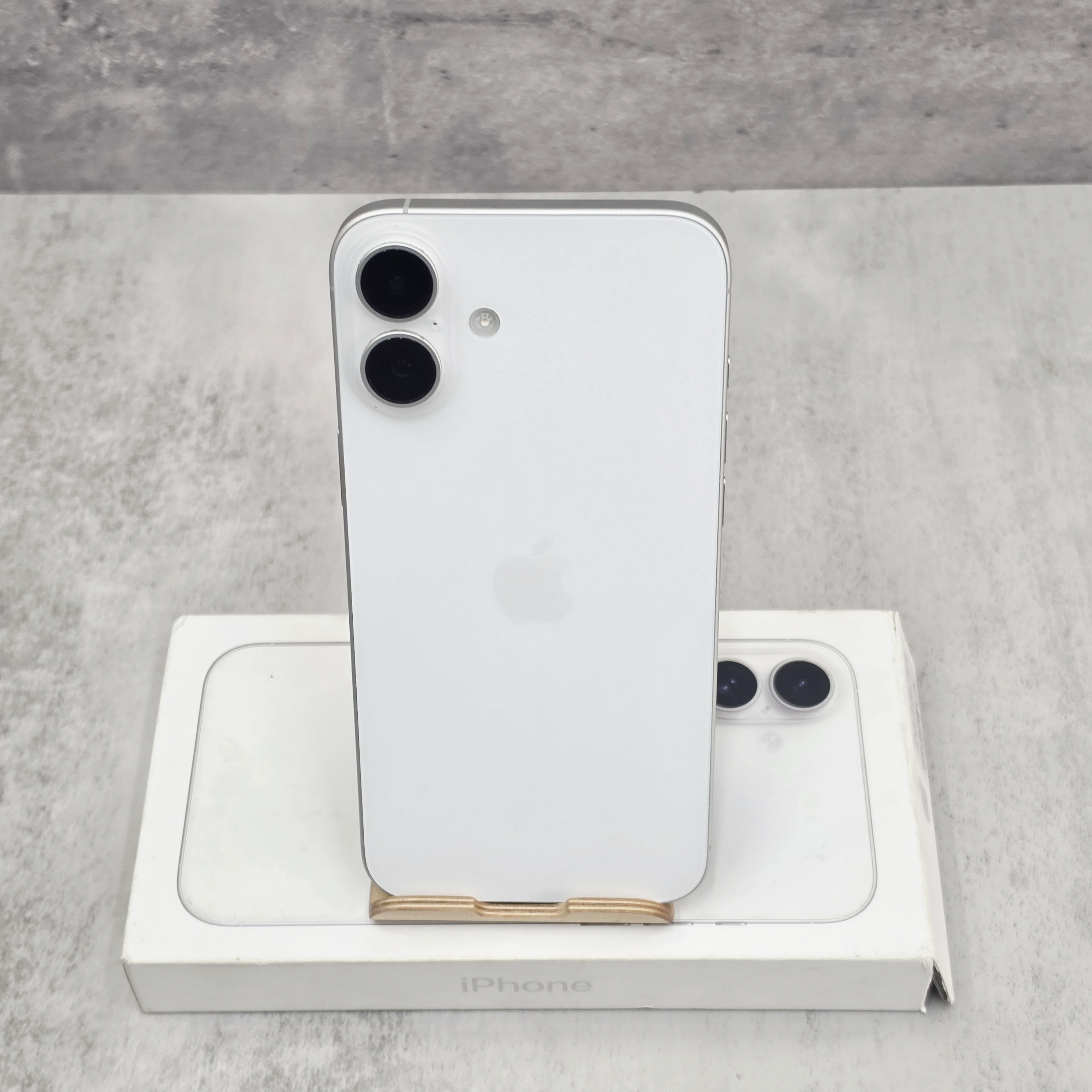 【二手】iPhone 16 Plus 128G 白色