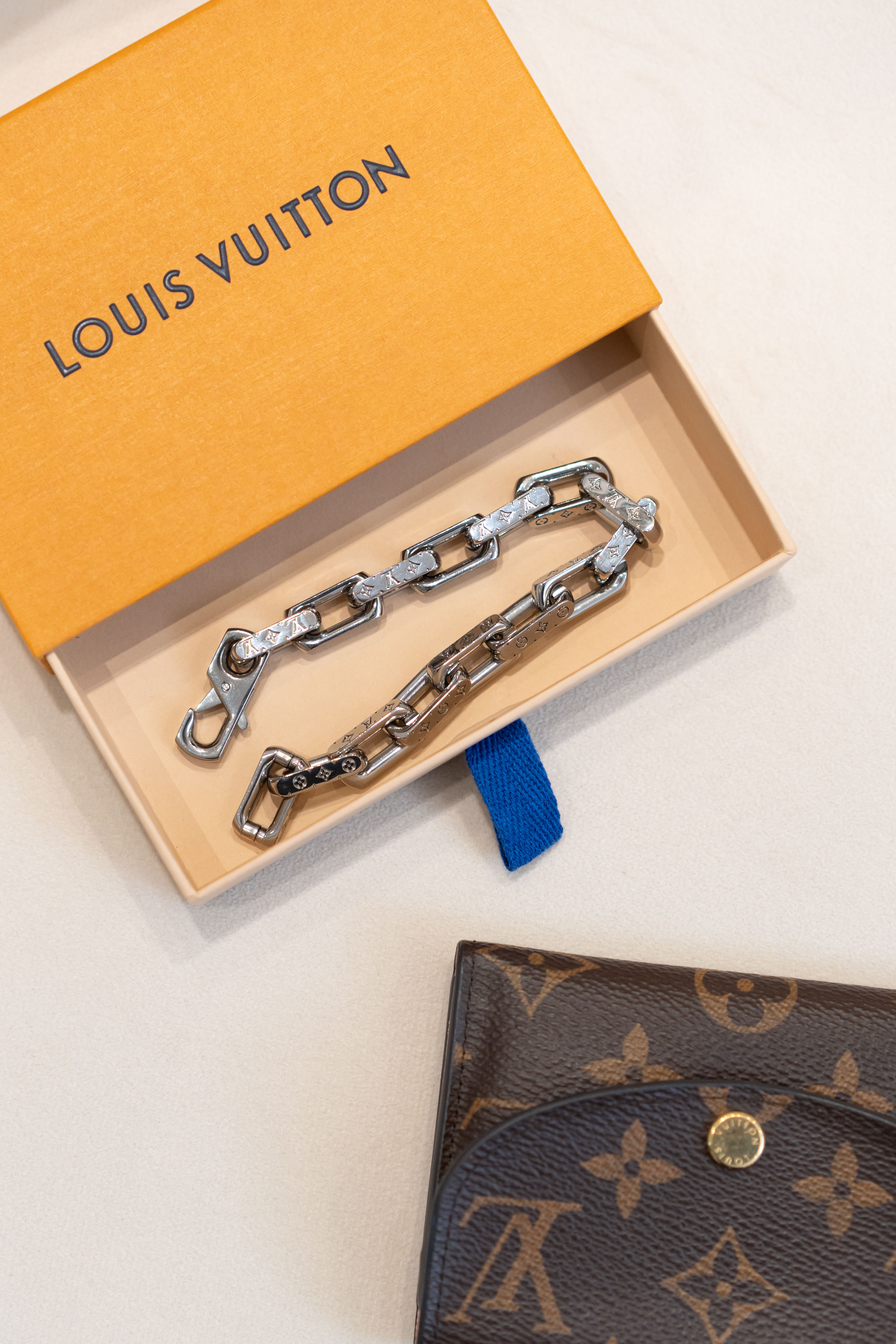 Louis Vuitton LV Monogram Chain 金屬手鏈 銀色