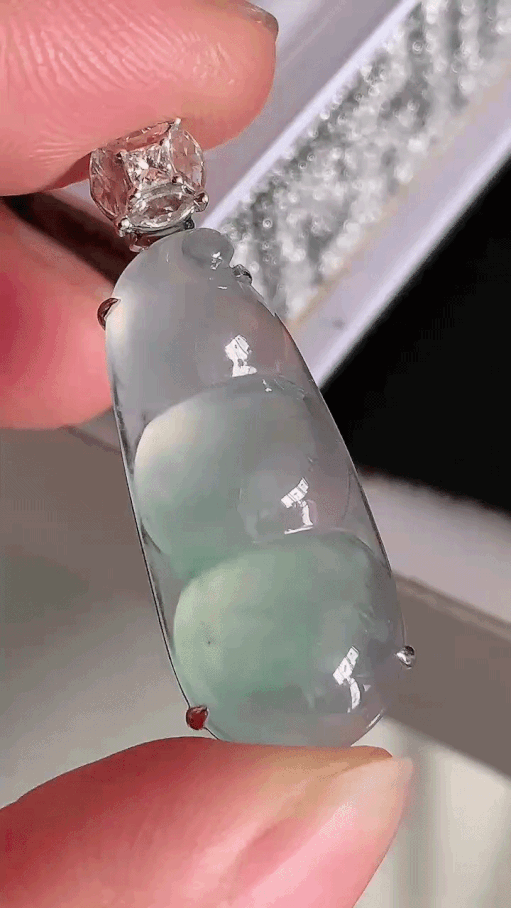 722323 翡翠高冰膠福豆