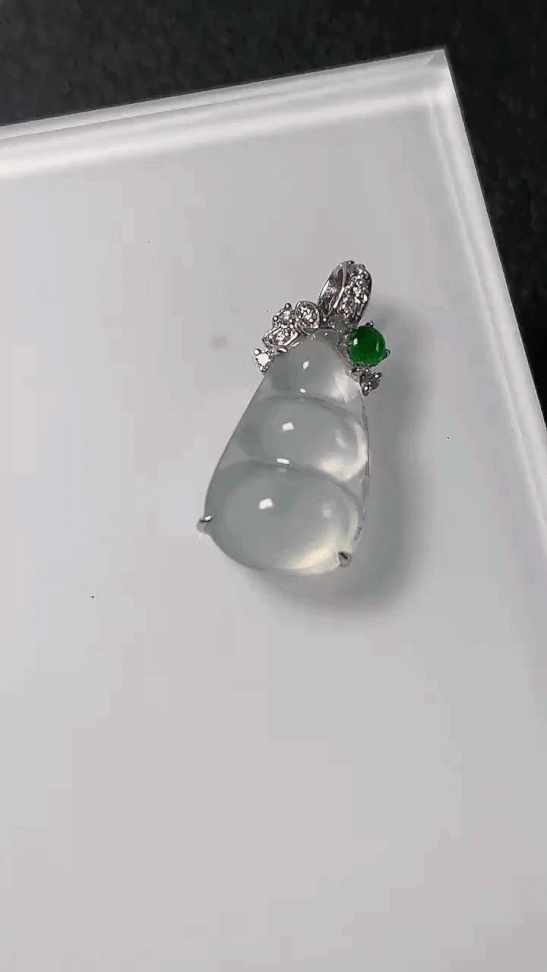 722325 翡翠高冰福豆